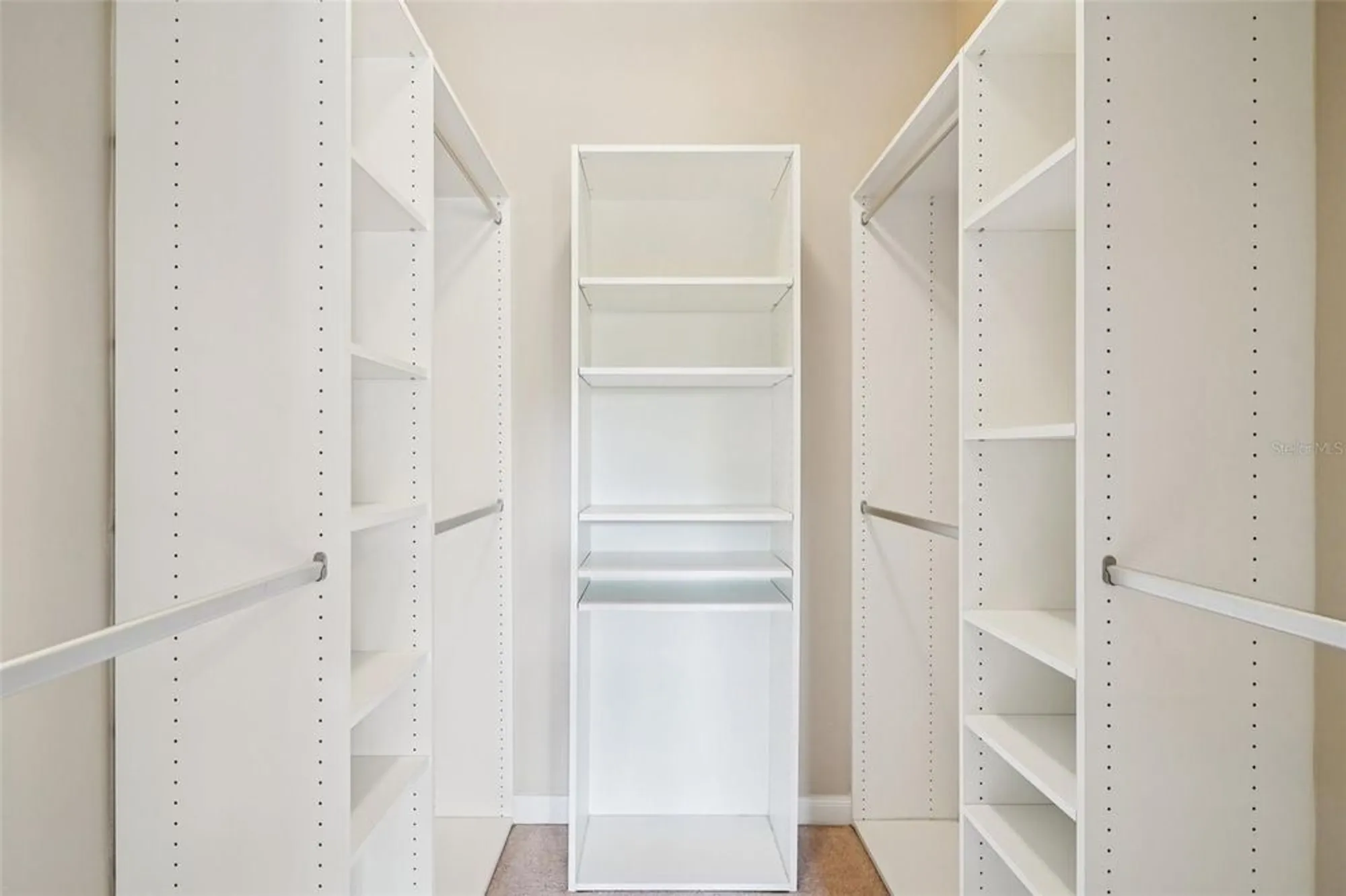 Property Slideshow image 26 of 59 | 8430 leatherleaf ln, Orlando, FL, 32827