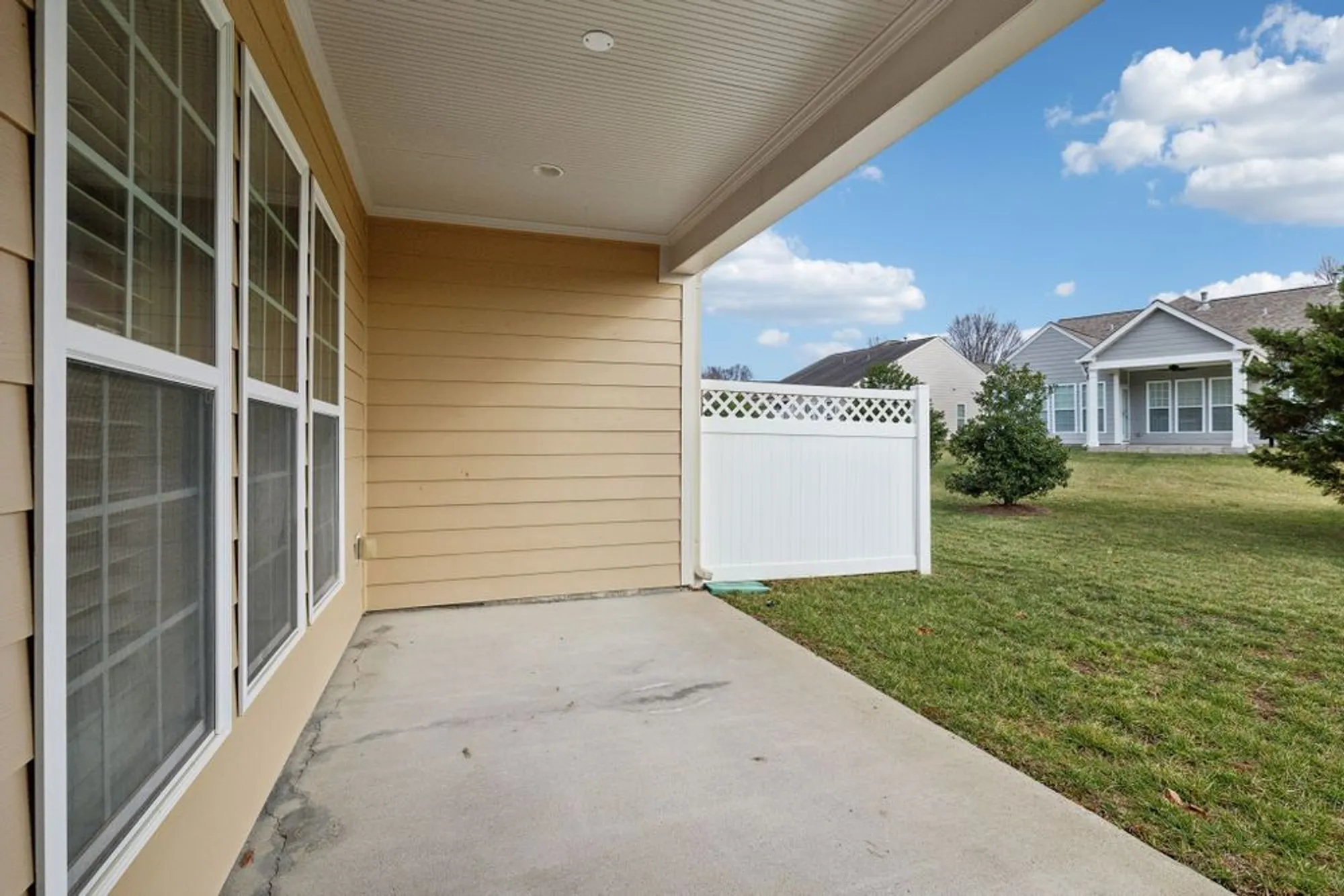 Property Slideshow image 28 of 37 | 157 old towne dr, Mount Juliet, TN, 37122