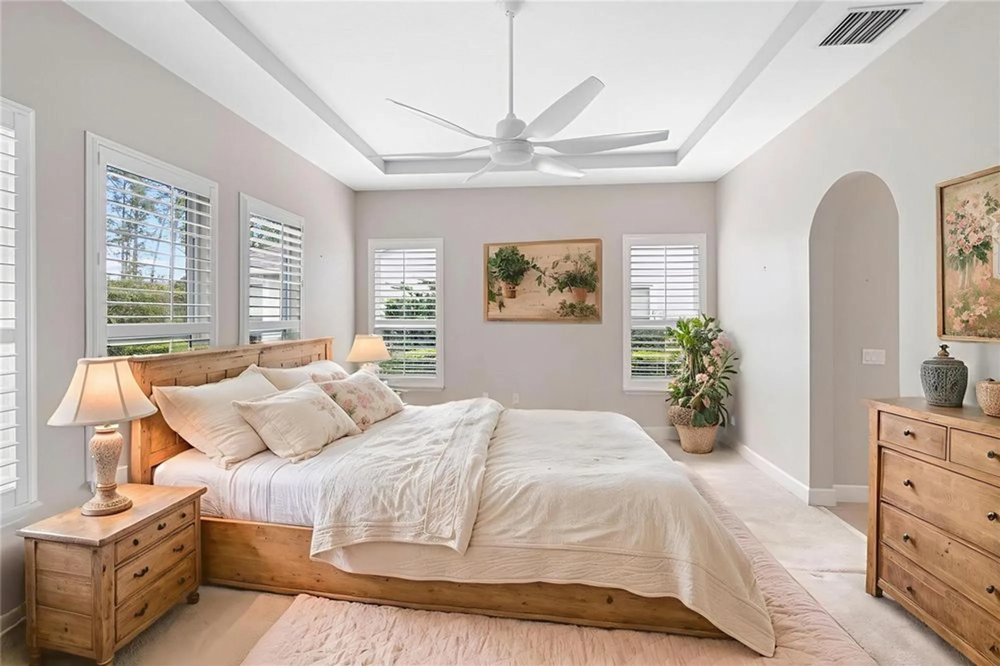 Property Slideshow image 31 of 47 | 1128 heron point way, Deland, FL, 32724