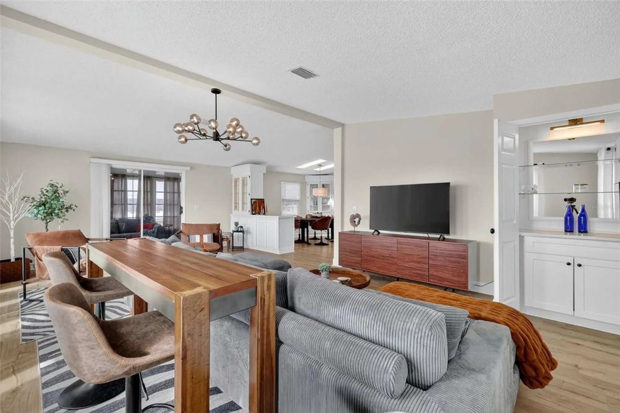 Property Slideshow image 10 of 30 | 1604 kiley ct, Lady Lake, FL, 32159