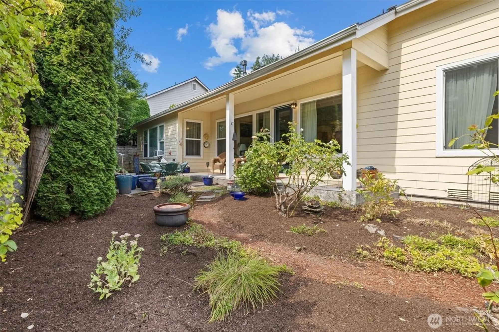 Property Slideshow image 34 of 38 | 23263 ne 126th st, Redmond, WA, 98053