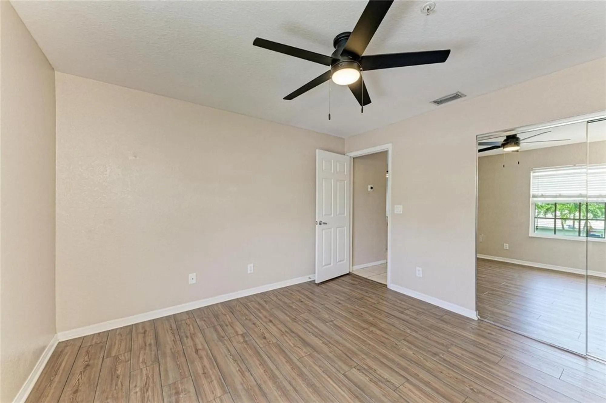 Property Slideshow image 30 of 51 | 6618 pineview ter # 6618, Bradenton, FL, 34203