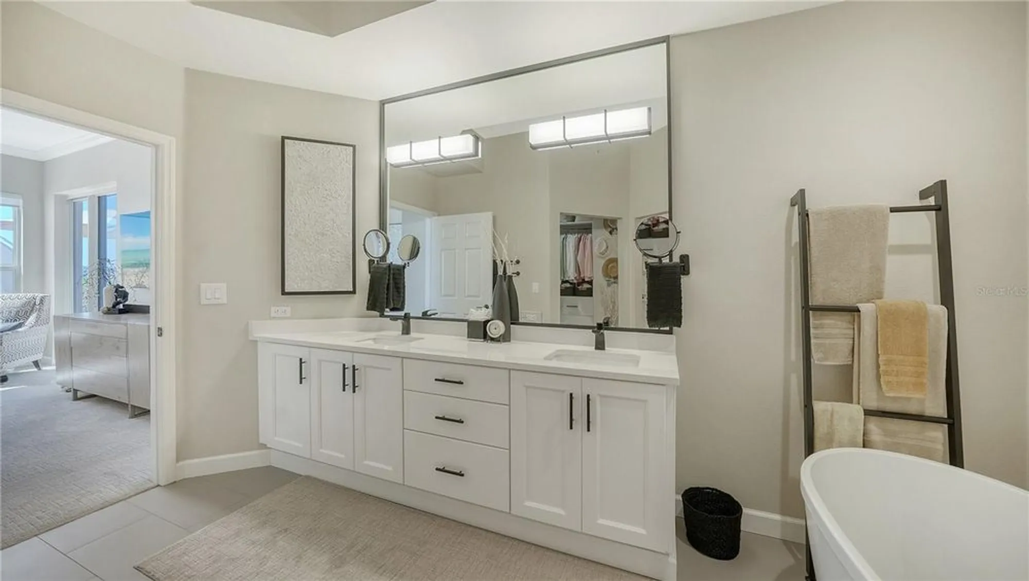 Property Slideshow image 27 of 65 | 5440 eagles point cir apt 104, Sarasota, FL, 34231