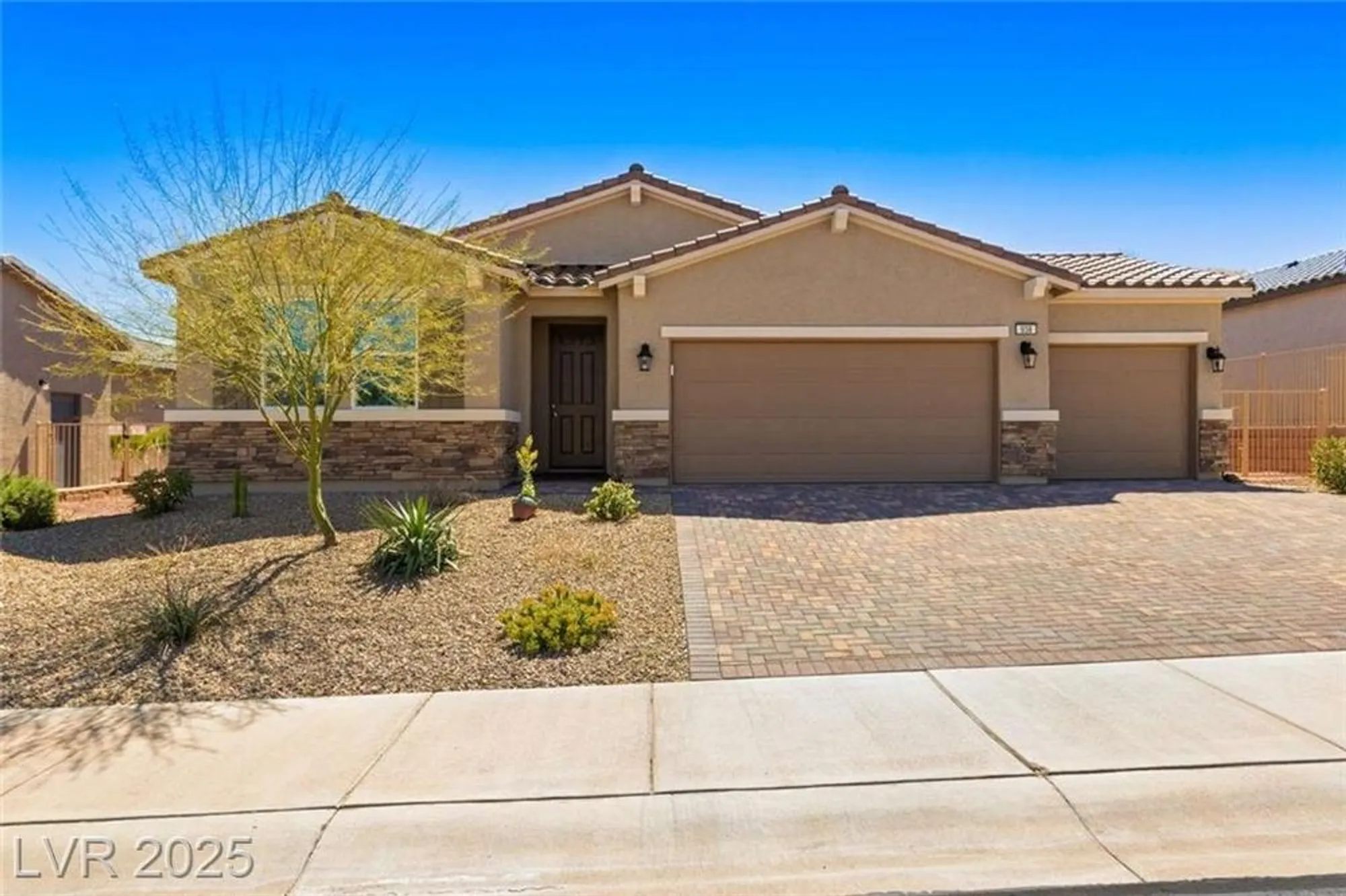 Property Slideshow image 1 of 19 | 938 overlook ln, Mesquite, NV, 89027