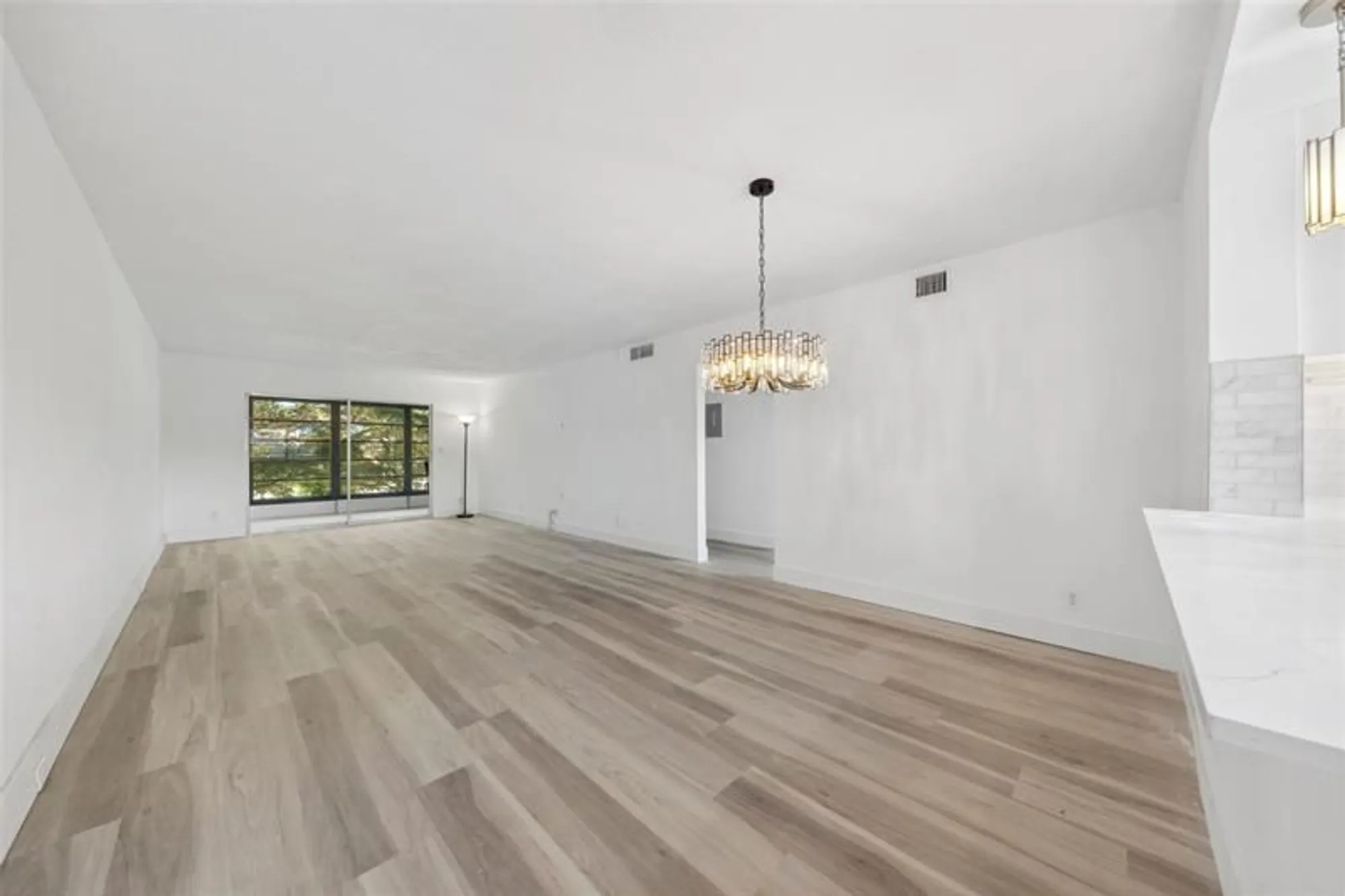 Property Slideshow image 7 of 34 | 3201 portofino pt d3, Coconut Creek, FL, 33066