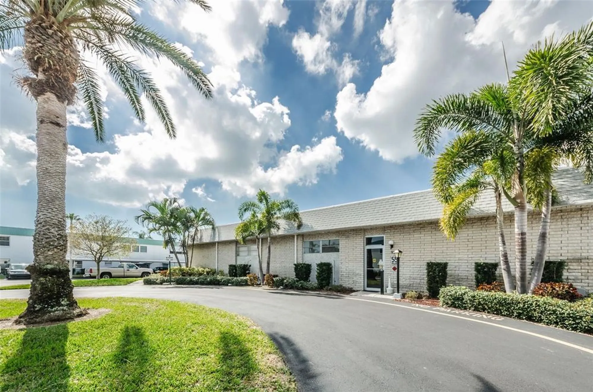 Property Slideshow image 33 of 53 | 5257 81st ln n apt 16, Saint Petersburg, FL, 33709