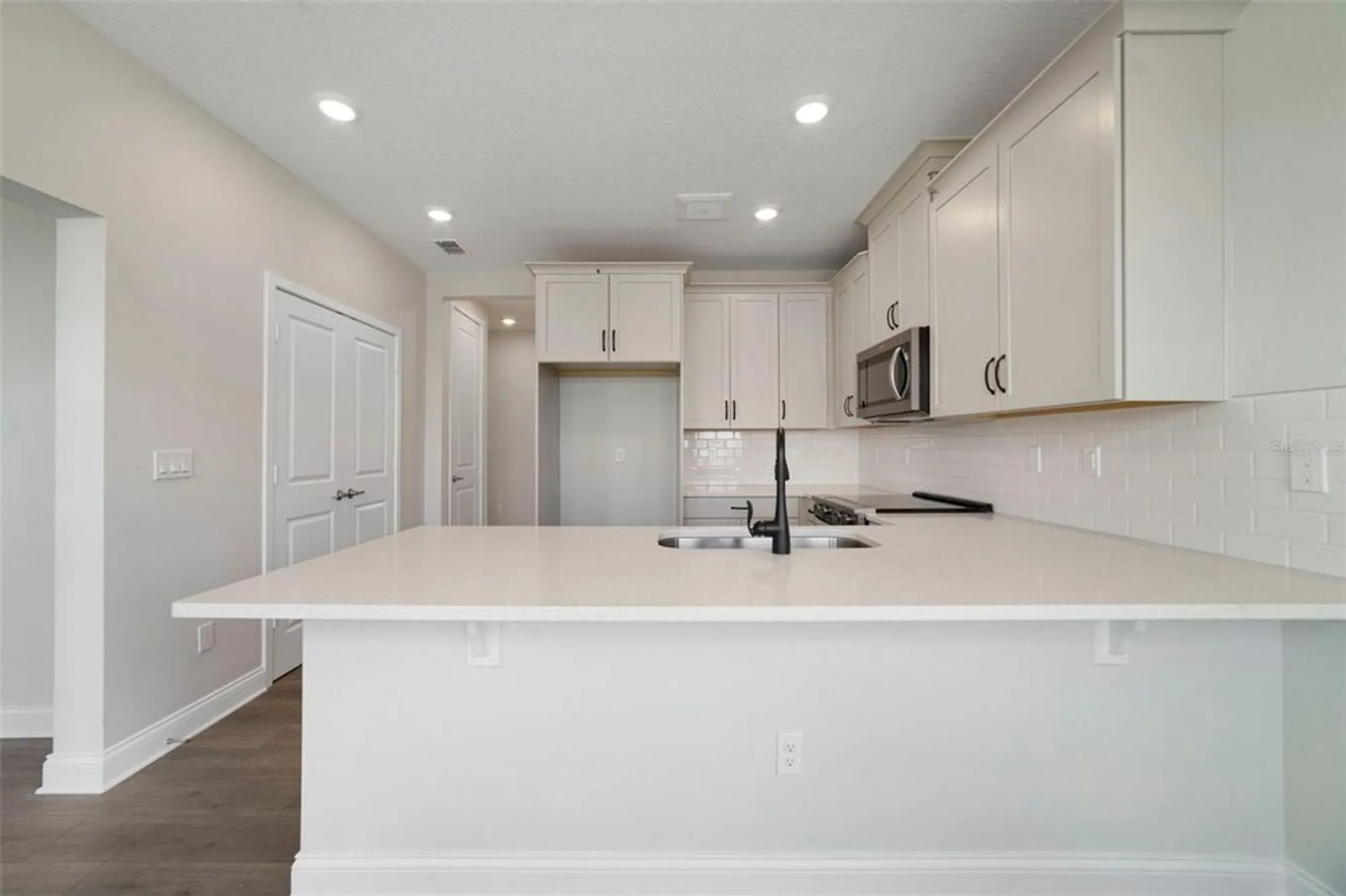 Property Slideshow image 3 of 35 | 7545 laureate blvd unit 7202, Orlando, FL, 32827