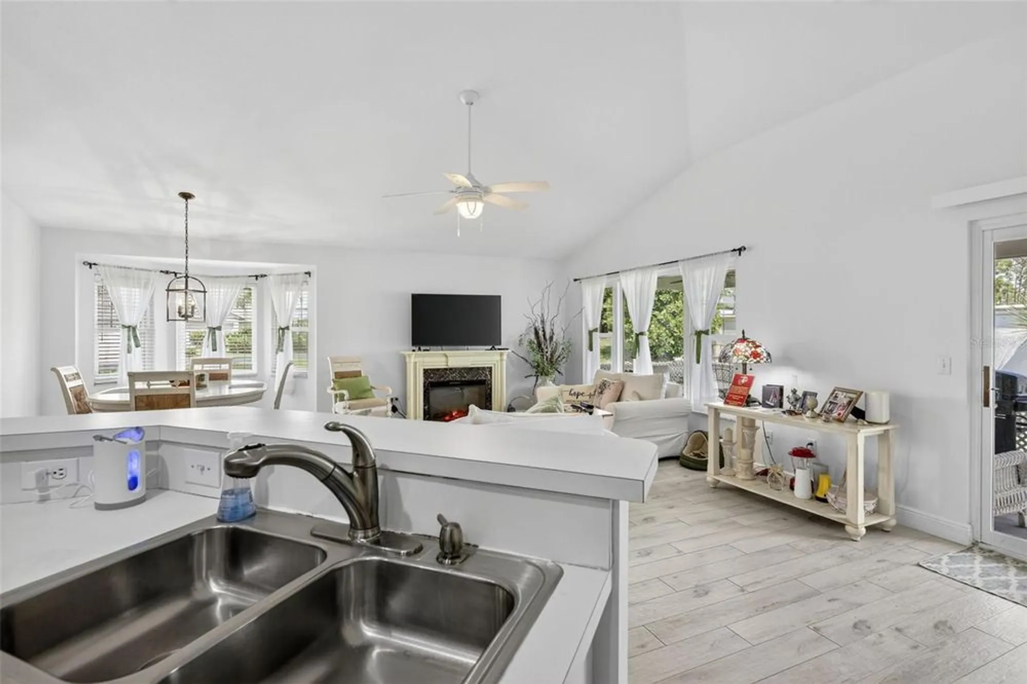 Property Slideshow image 27 of 75 | 2070 king tarpon dr, Punta Gorda, FL, 33955