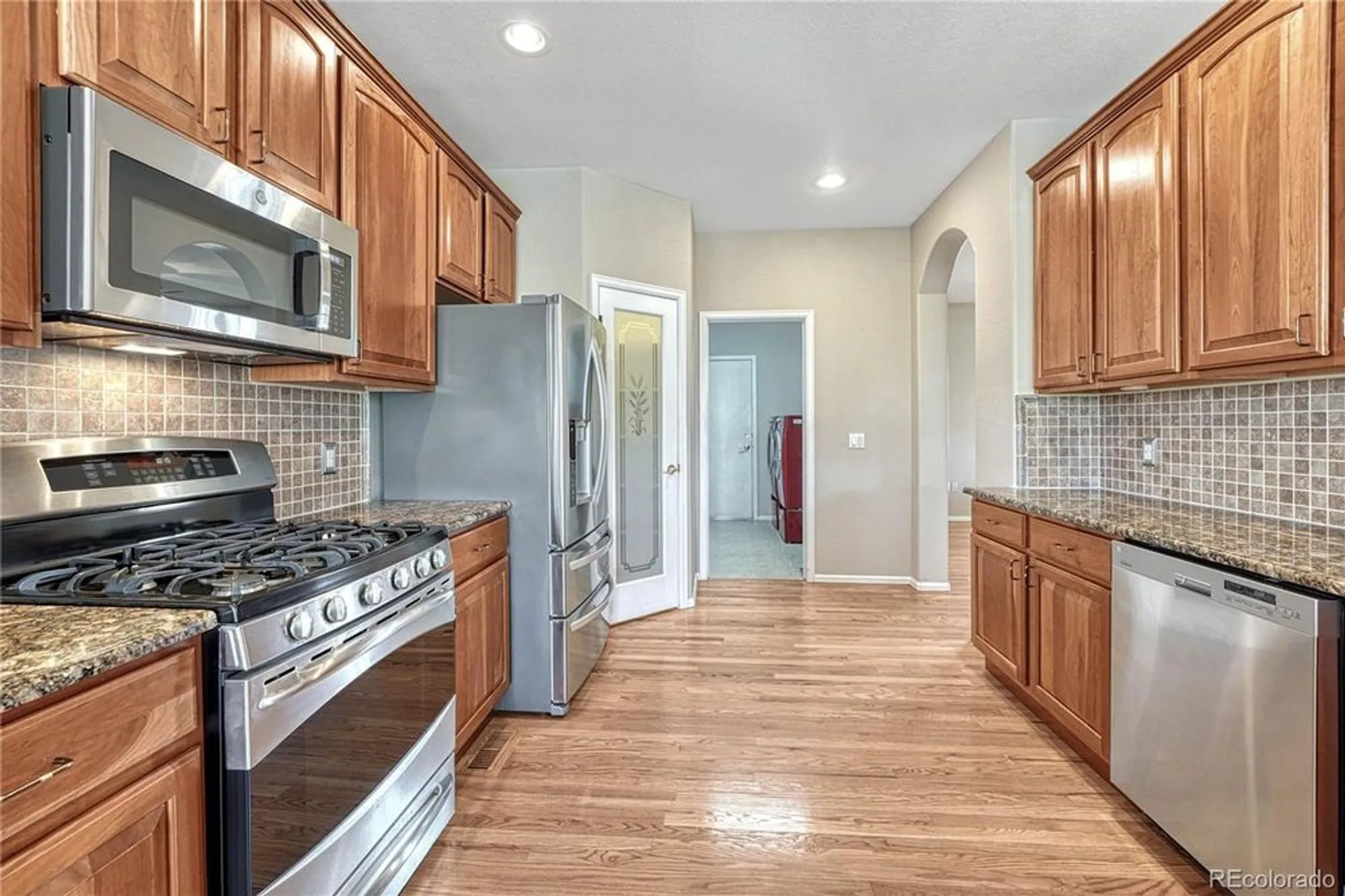 Property Slideshow image 14 of 46 | 8107 s catawba ct, Aurora, CO, 80016