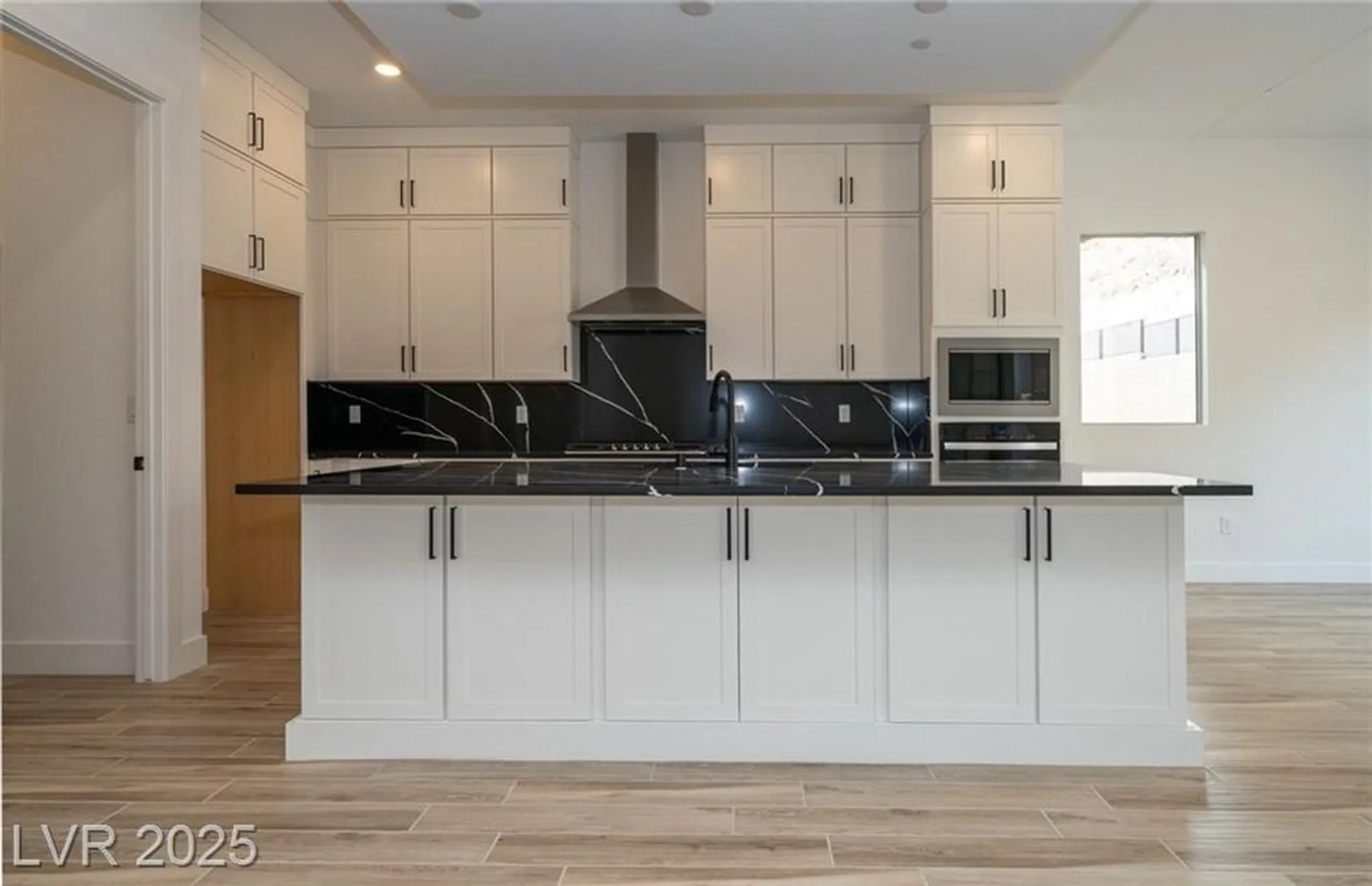 Property Slideshow image 2 of 10 | 189 mirage view dr, Henderson, NV, 89011