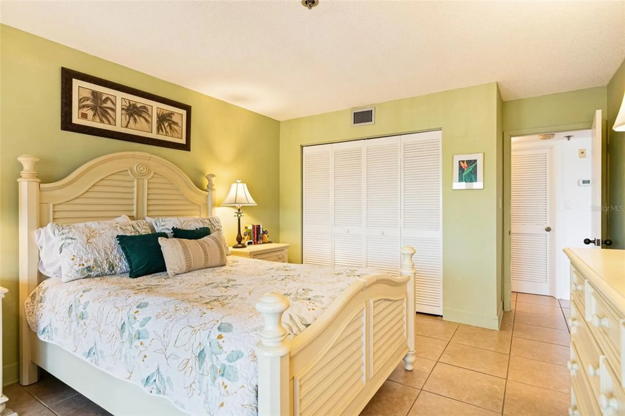 Property Slideshow image 14 of 33 | 3160 matecumbe key rd apt 233, Punta Gorda, FL, 33955