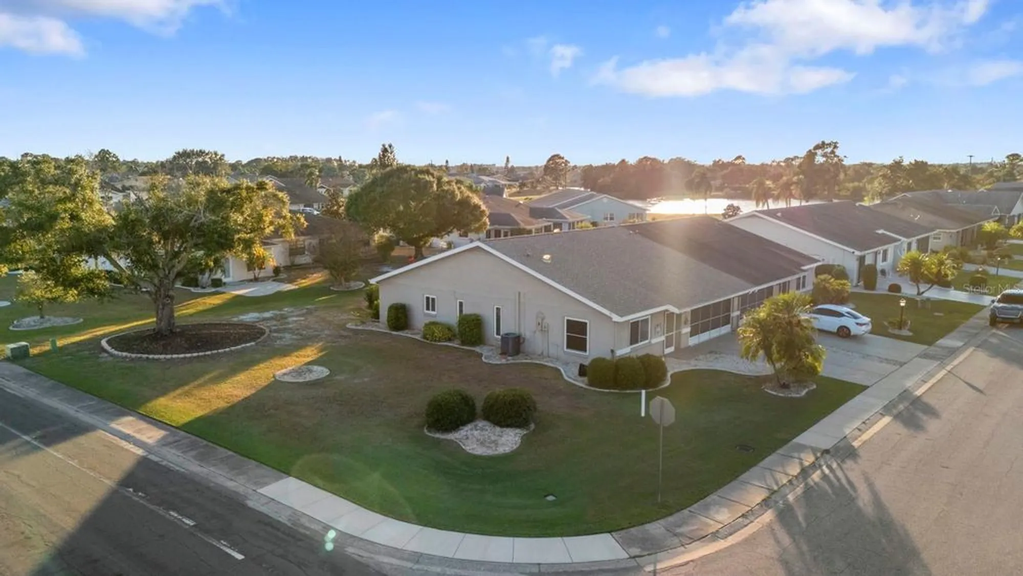 Property Slideshow image 5 of 43 | 302 stroll ln, Sun City Center, FL, 33573