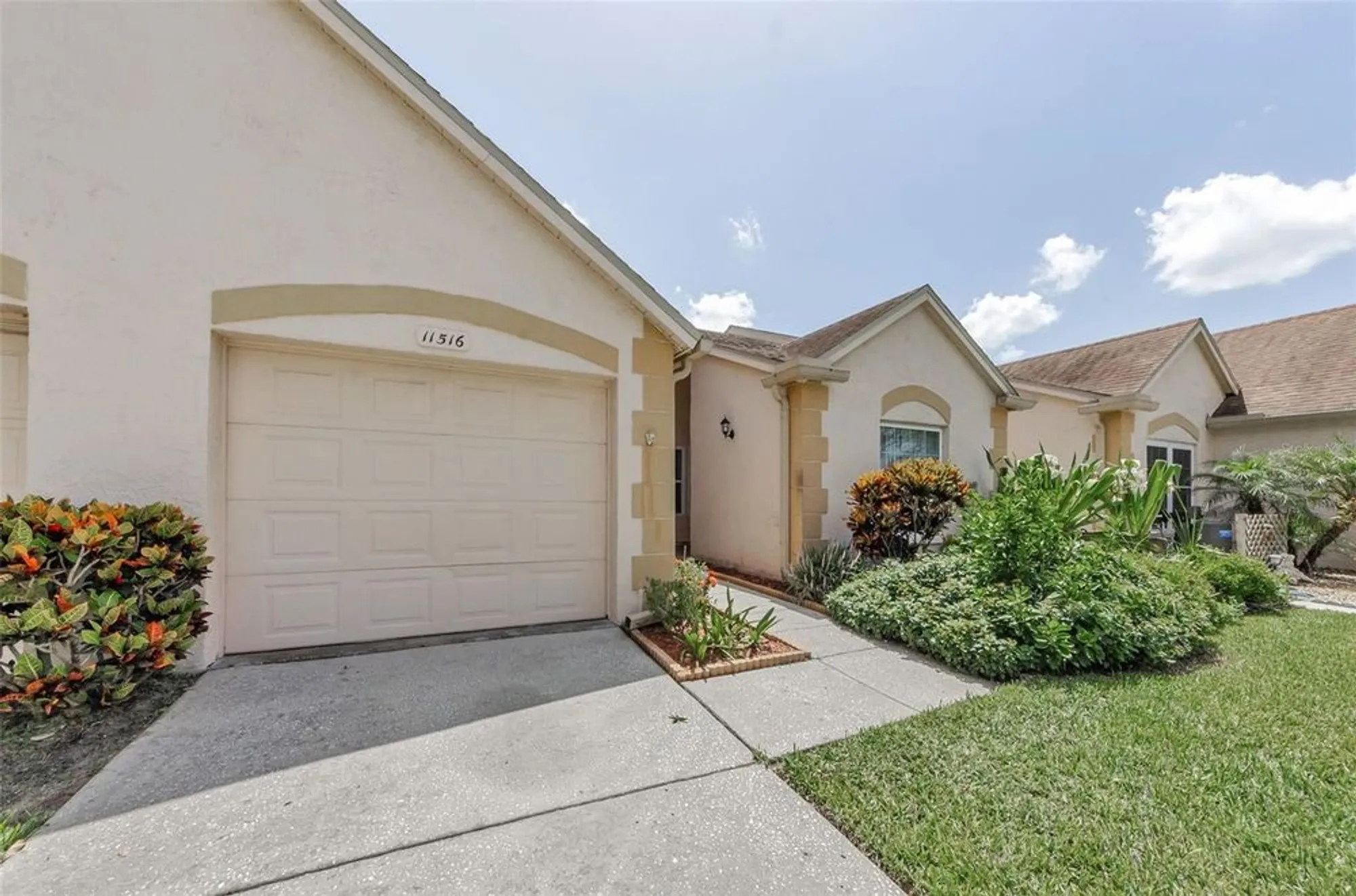 Property Slideshow image 3 of 41 | 11516 versailles ln, Port Richey, FL, 34668