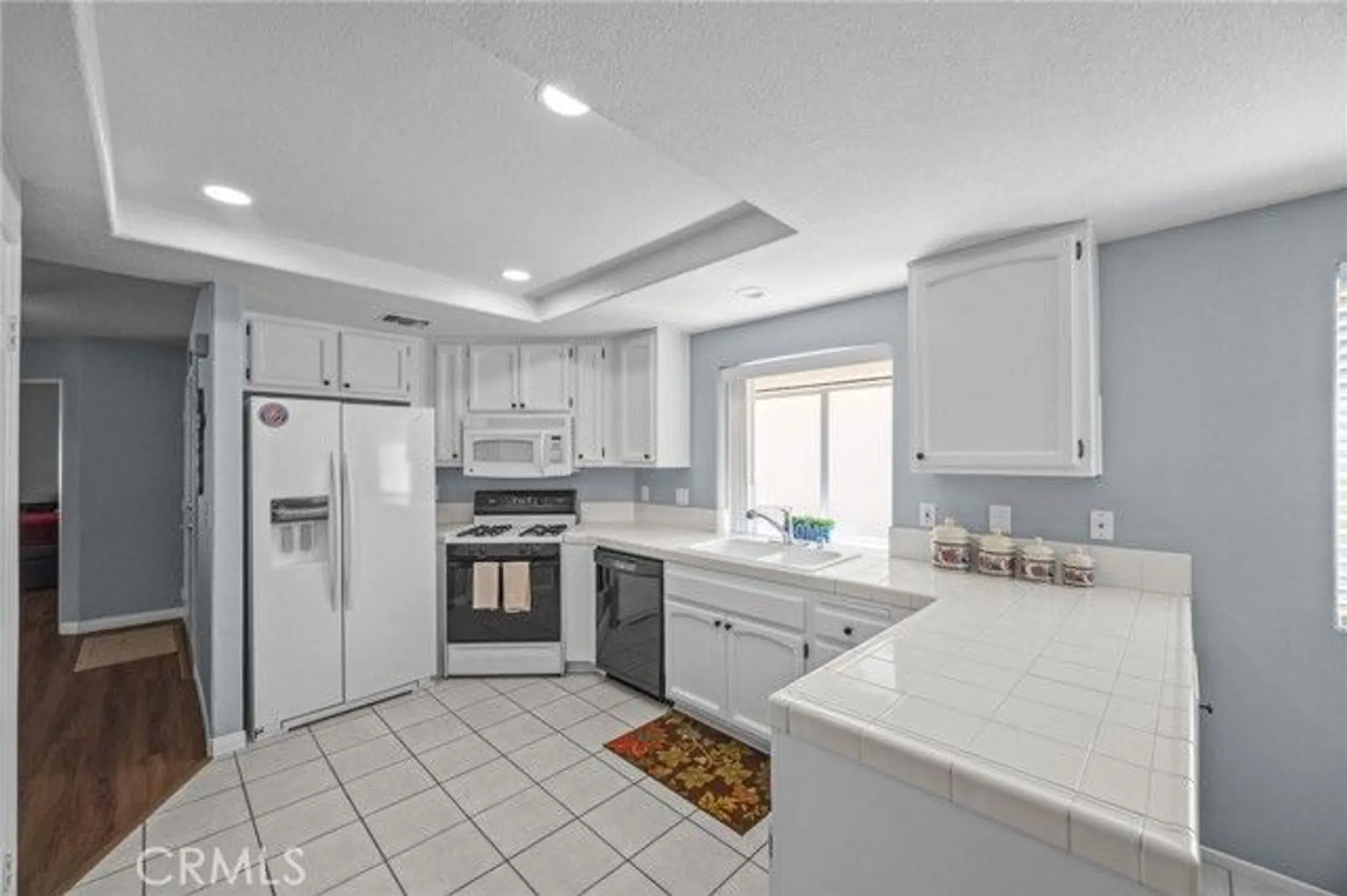Property Slideshow image 11 of 44 | 40430 via francisco, Murrieta, CA, 92562