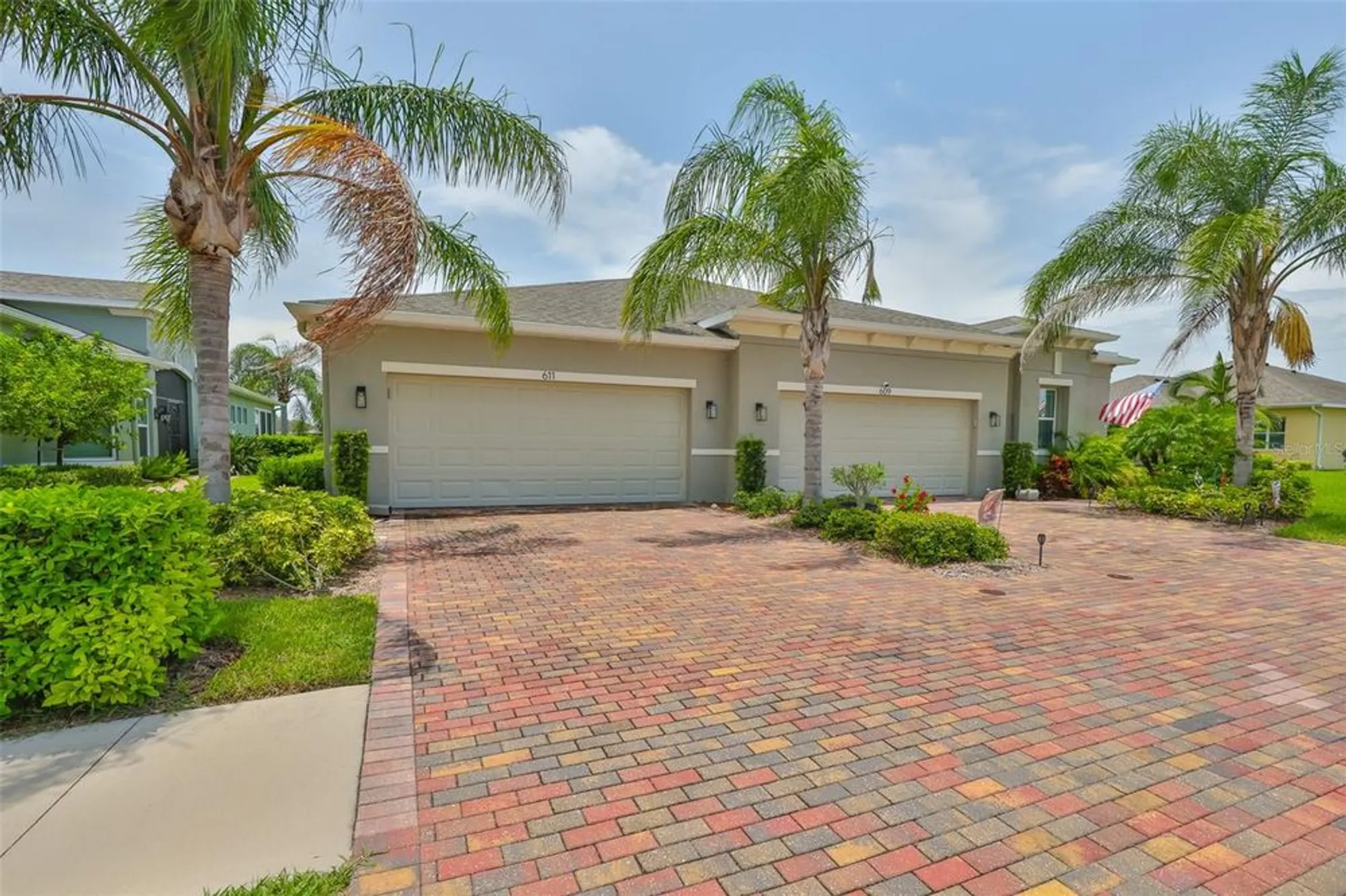 Property Slideshow image 4 of 67 | 611 chipper dr, Sun City Center, FL, 33573