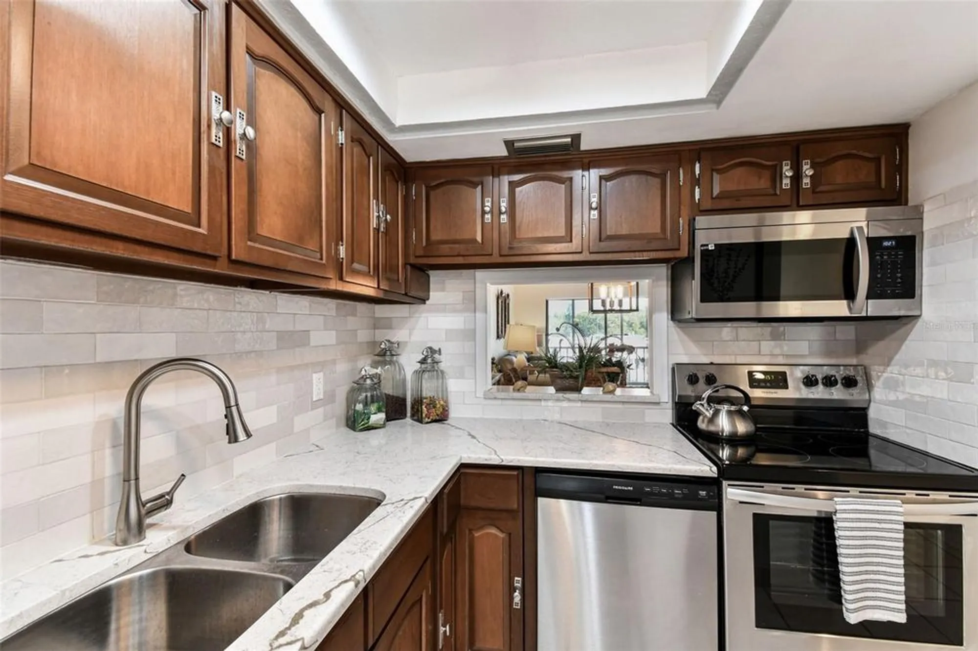 Property Slideshow image 9 of 69 | 1 boca ciega point blvd apt 310, St Petersburg, FL, 33708