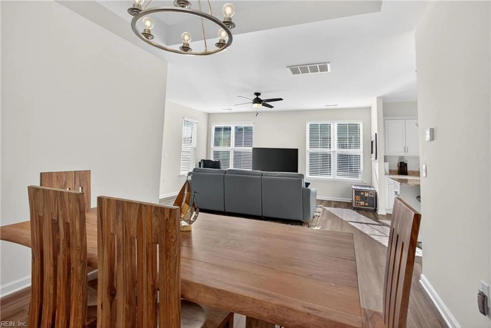 Property Slideshow image 13 of 31 | 105 cathedral st, Smithfield, VA, 23430