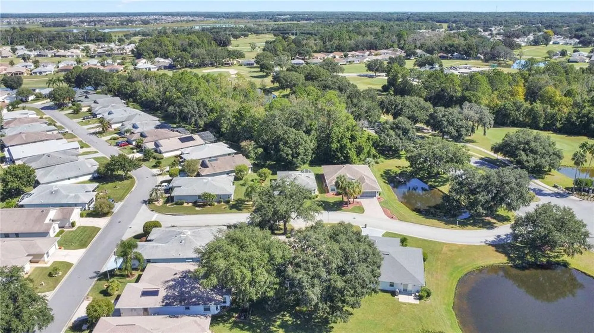 Property Slideshow image 33 of 46 | 32805 oak park dr, Leesburg, FL, 34748