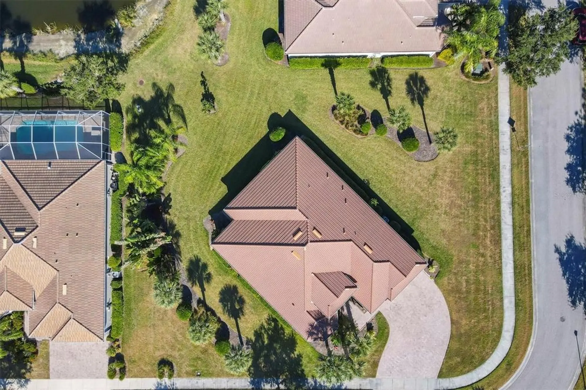 Property Slideshow image 43 of 66 | 6144 abaco dr, Sarasota, FL, 34238