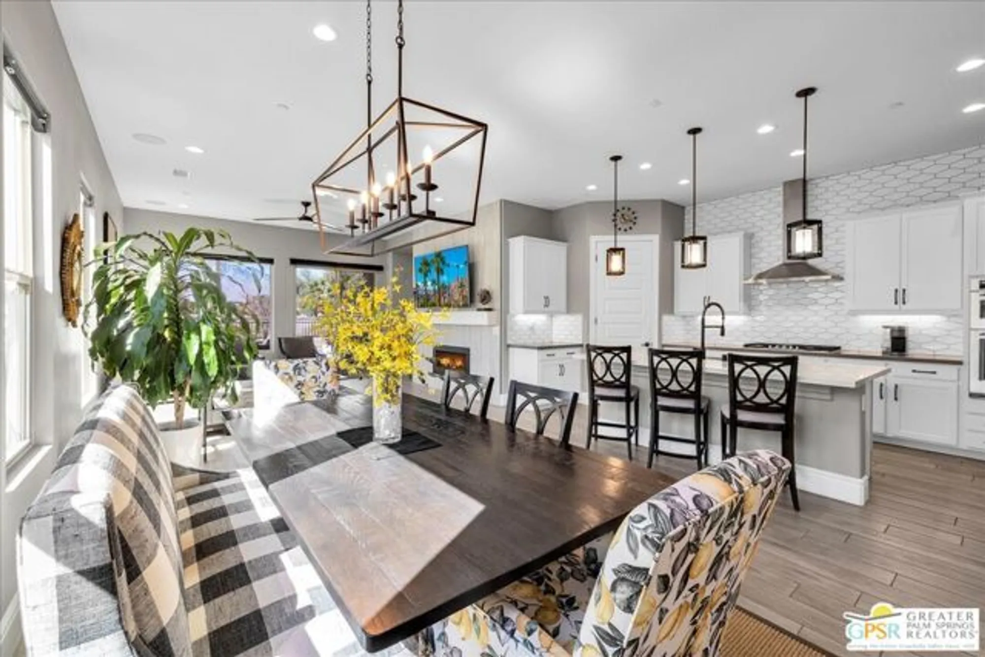 Property Slideshow image 17 of 31 | 70 cork tree, Rancho Mirage, CA, 92270