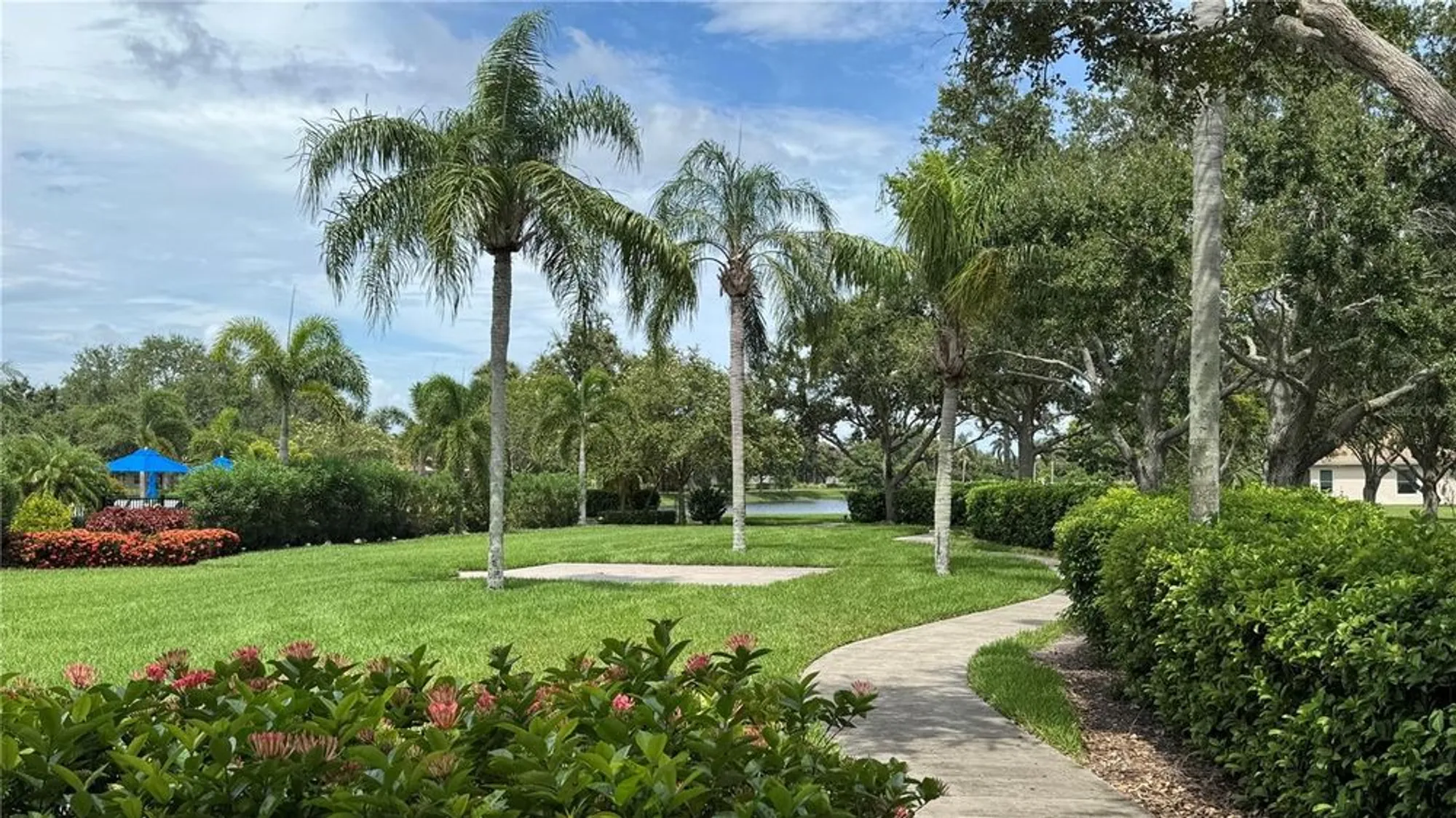 Property Slideshow image 17 of 24 | 8228 simpson falls ct, Sarasota, FL, 34243