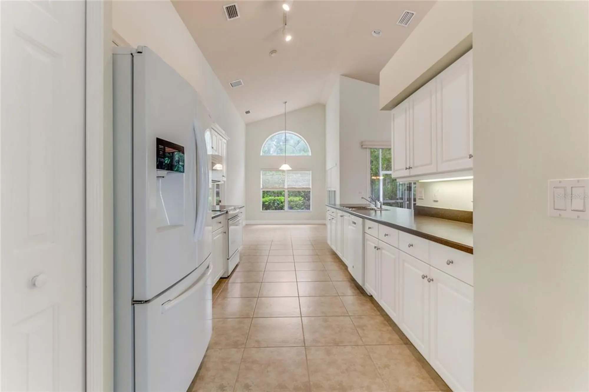 Property Slideshow image 10 of 40 | 1169 kilkenny ln, Ormond Beach, FL, 32174