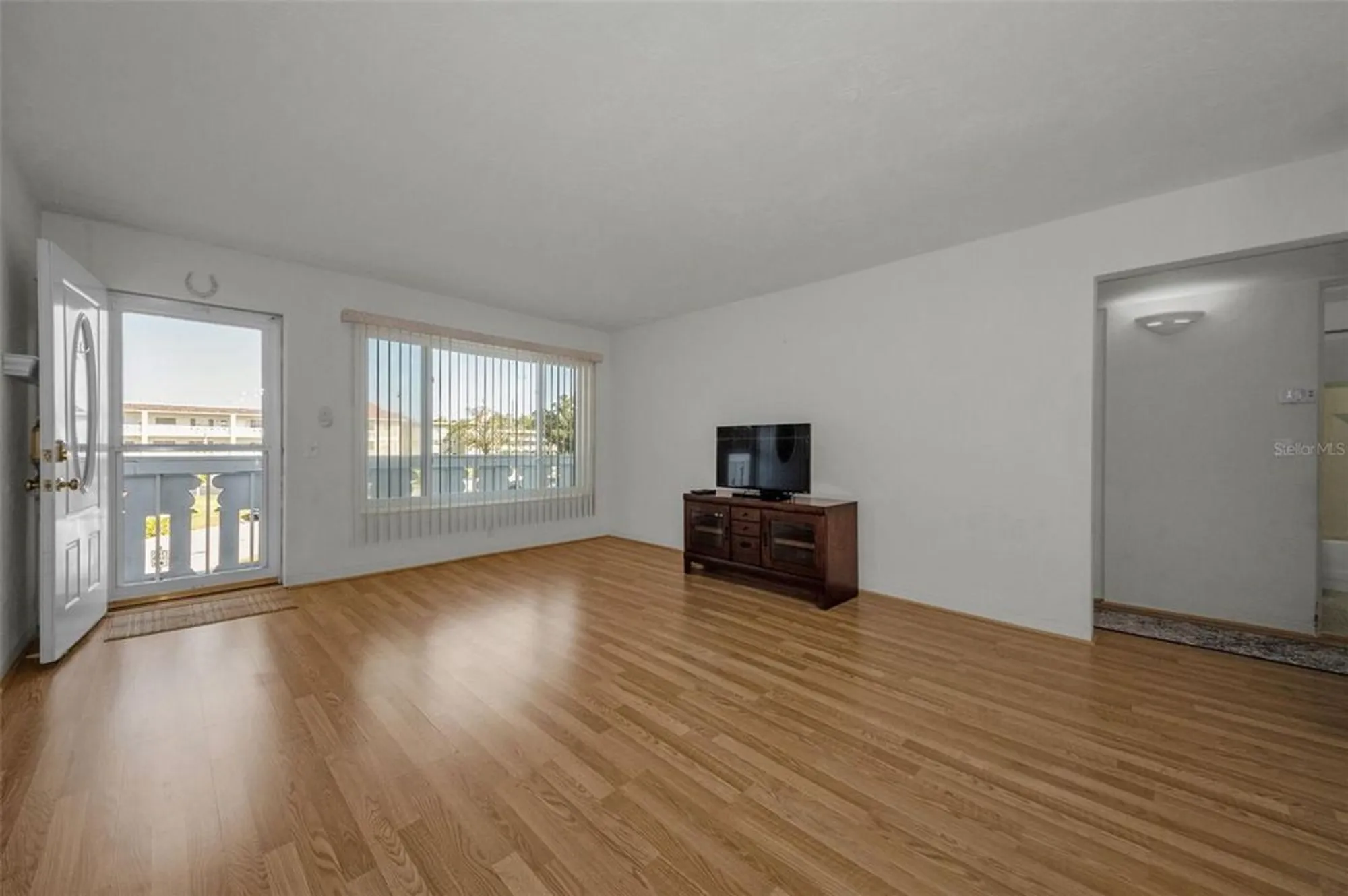 Property Slideshow image 7 of 98 | 2453 brazilia dr 47, Clearwater, FL, 33763