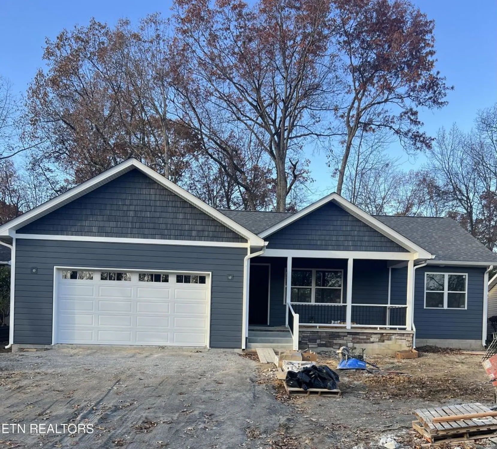 Property Slideshow image 1 of 13 | 114 britton ln, Crossville, TN, 38558