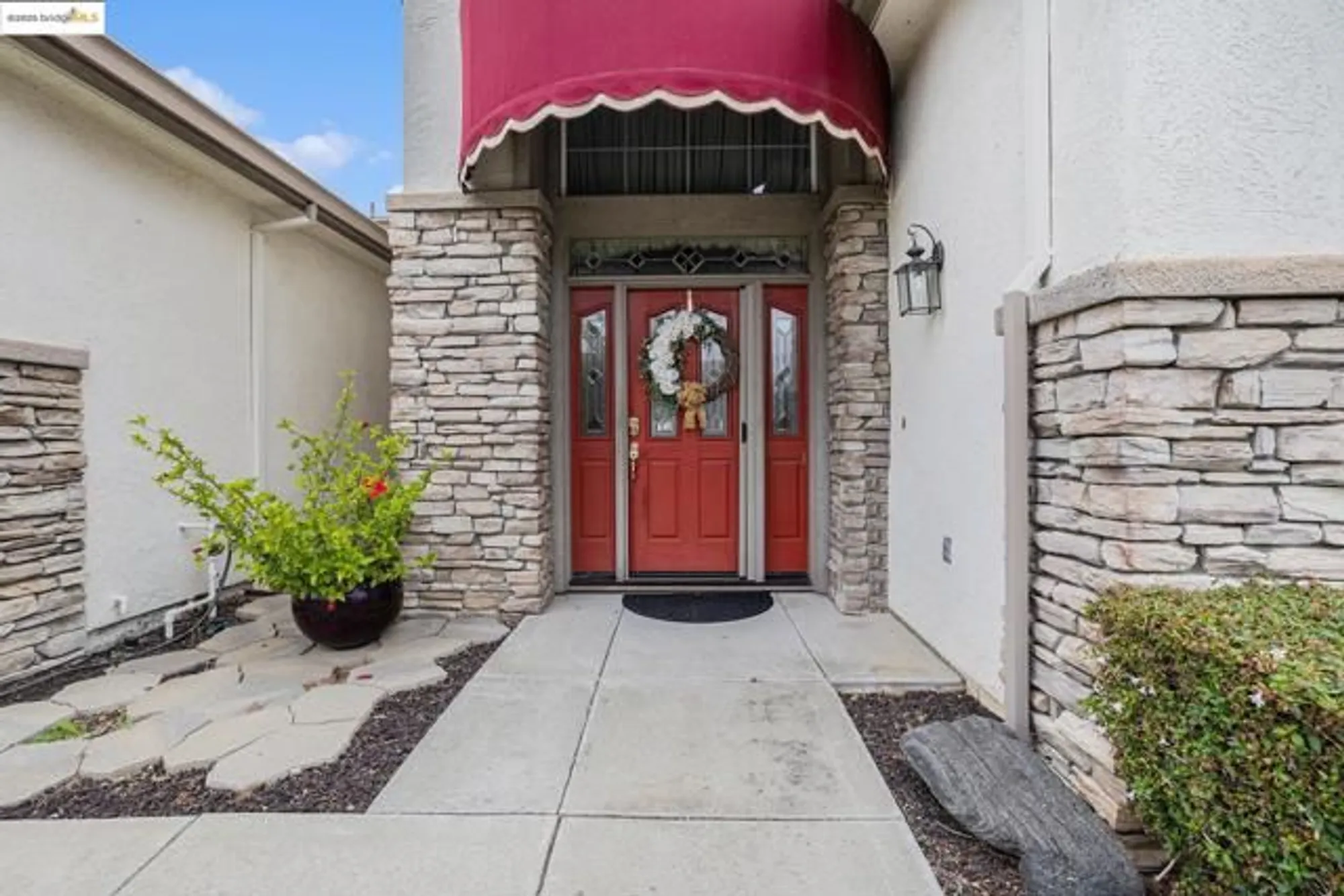 Property Slideshow image 2 of 45 | 729 richardson dr, Brentwood, CA, 94513