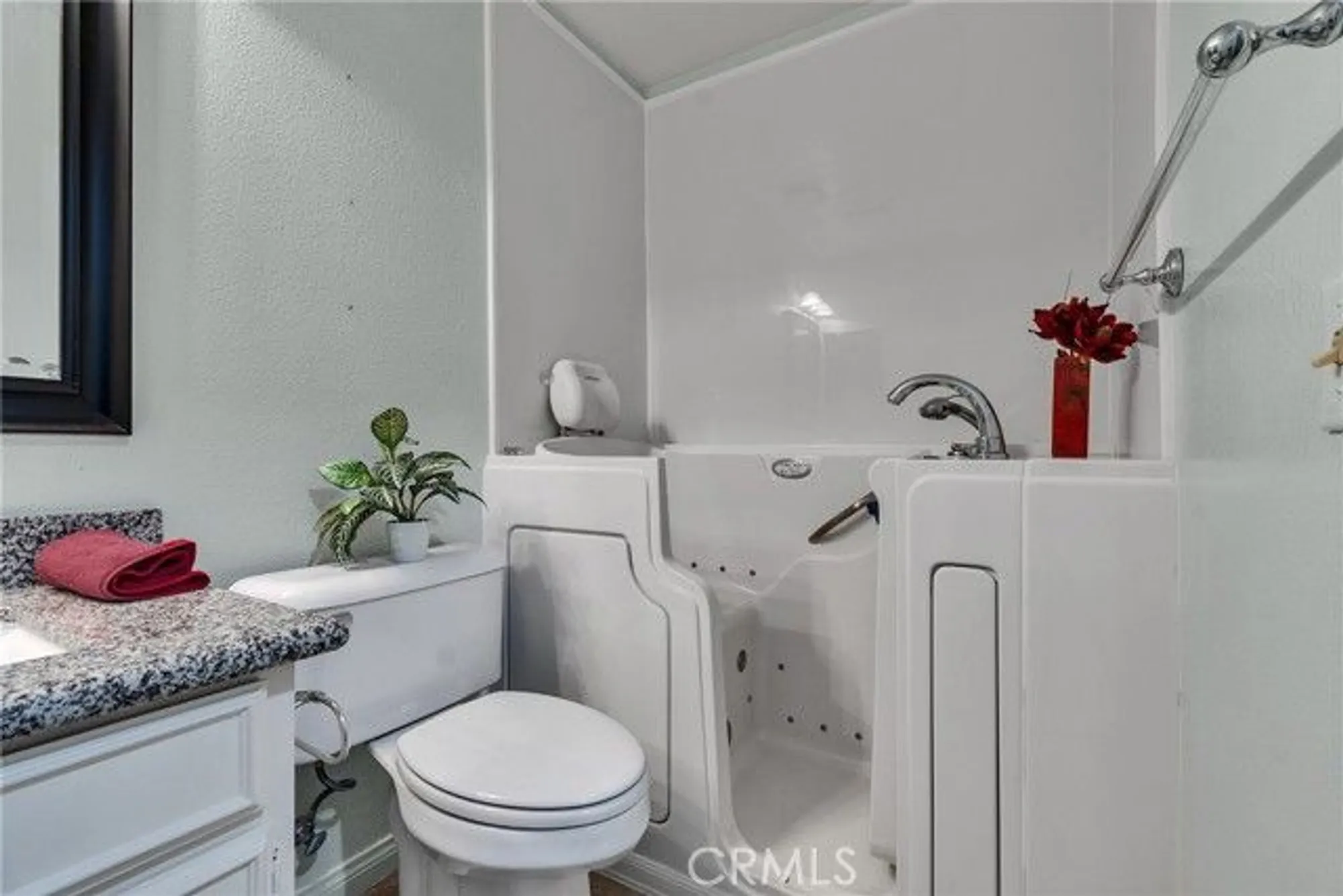Property Slideshow image 32 of 45 | 1127 riviera ave, Banning, CA, 92220