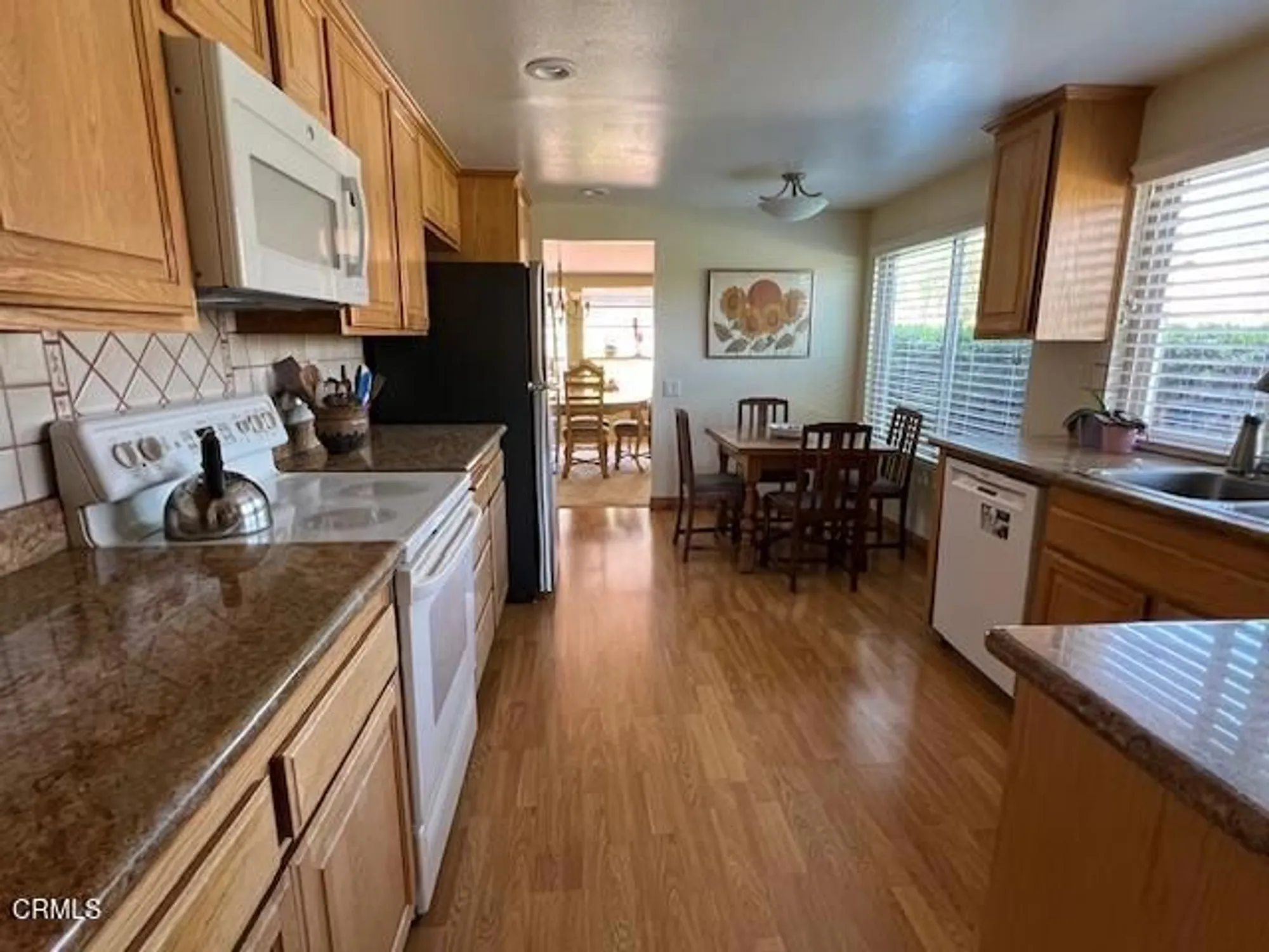 Property Slideshow image 4 of 8 | 22106 village 22, Camarillo, CA, 93012