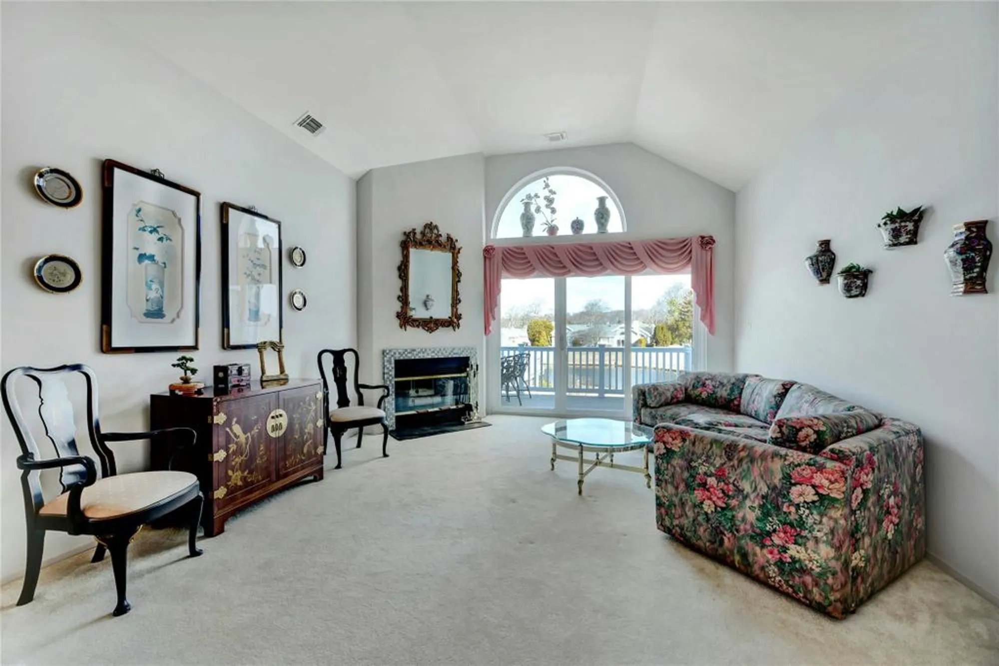 Property Slideshow image 6 of 25 | 107 e midland pond ct, Moriches, NY, 11955