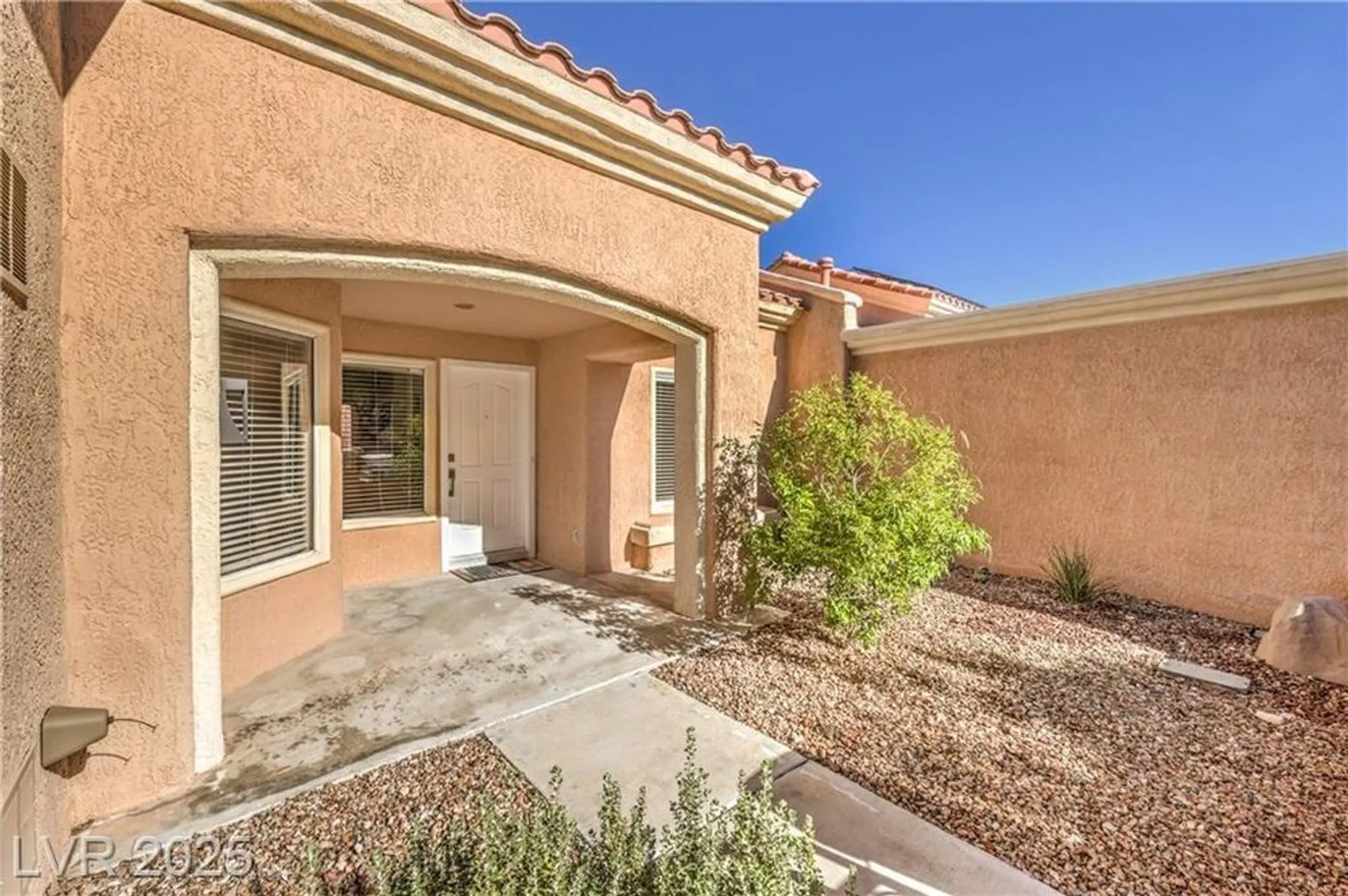 Property Slideshow image 6 of 57 | 10004 heyfield dr, Las Vegas, NV, 89134