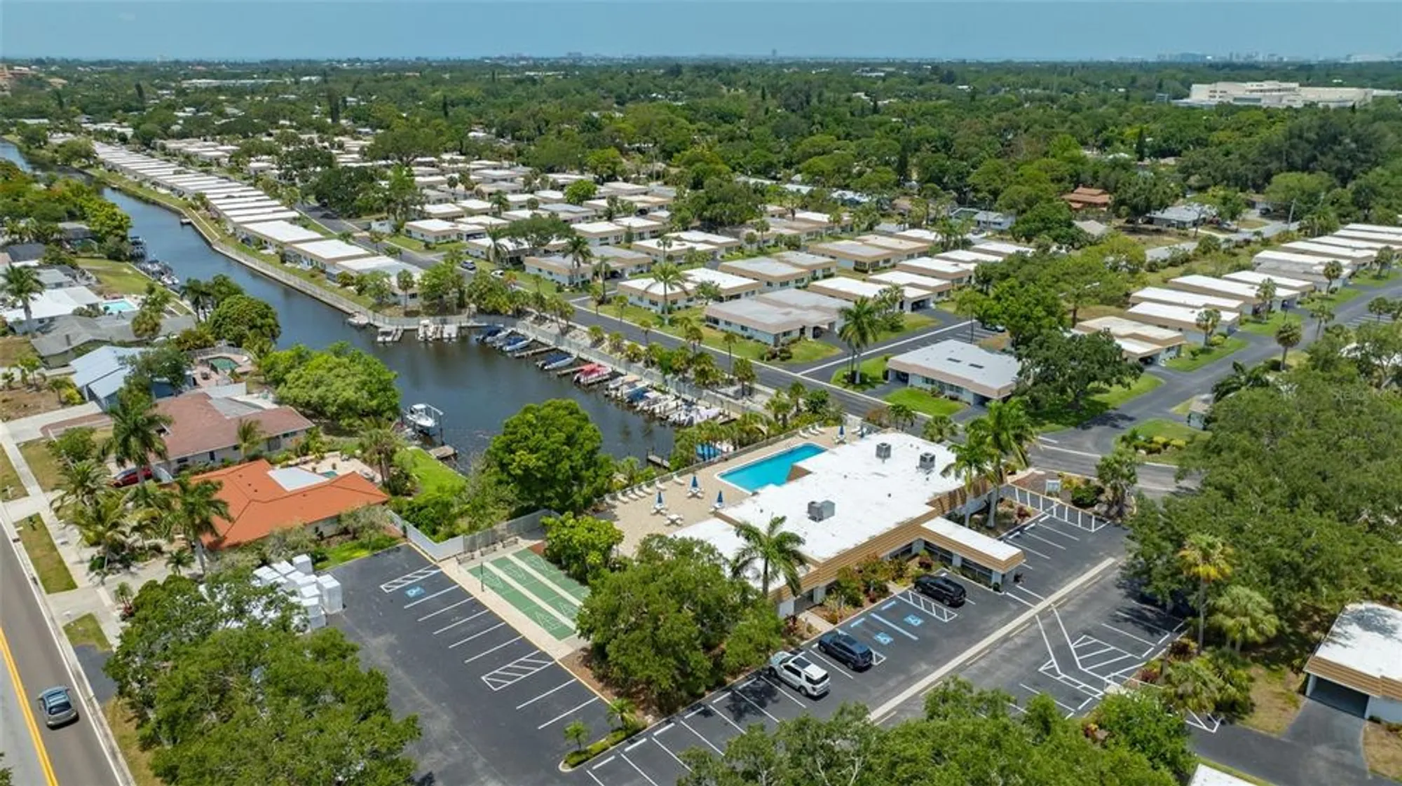 Property Slideshow image 61 of 86 | 2016 riverbluff pkwy v328, Sarasota, FL, 34231