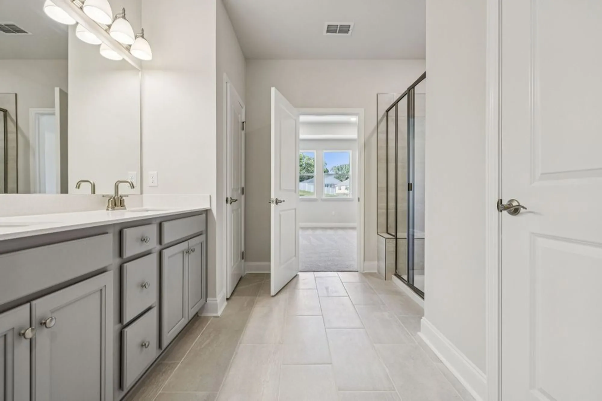 Property Slideshow image 36 of 48 | 312 stonehaus cir, Antioch, TN, 37013