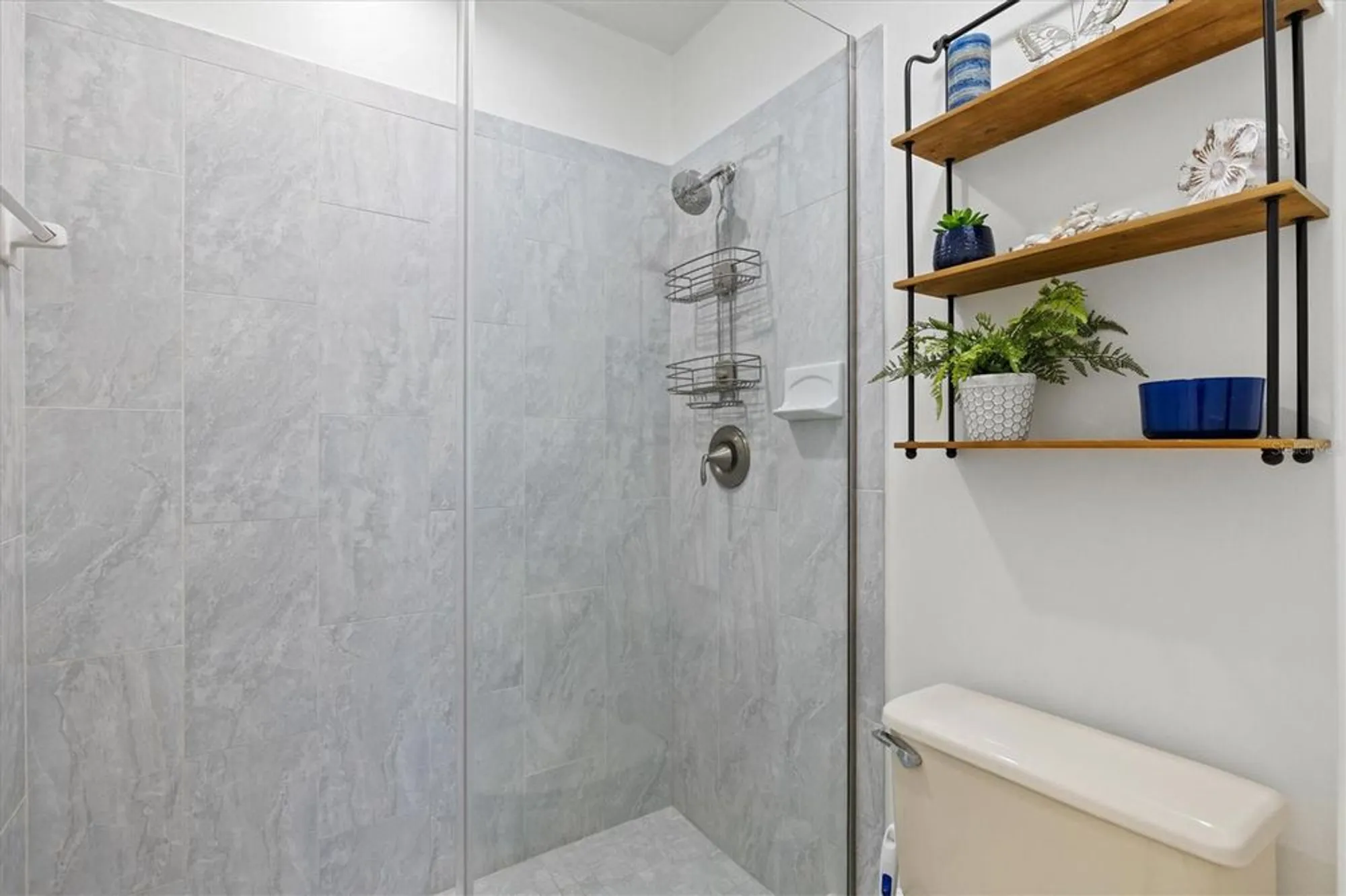 Property Slideshow image 29 of 93 | 14029 willow glen ct 101, Port Charlotte, FL, 33953