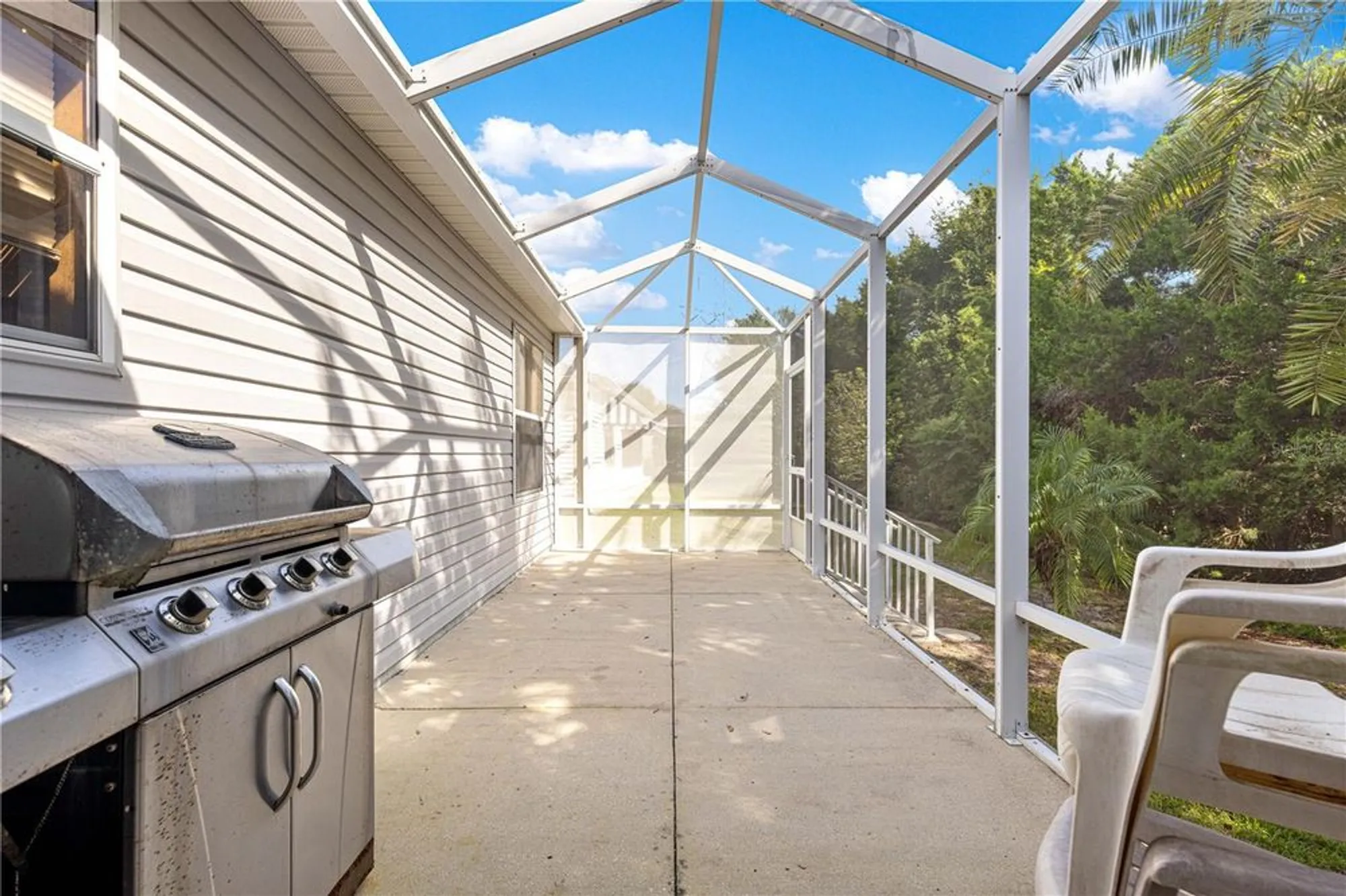 Property Slideshow image 17 of 31 | 9345 se 177th simons ln, The Villages, FL, 32162