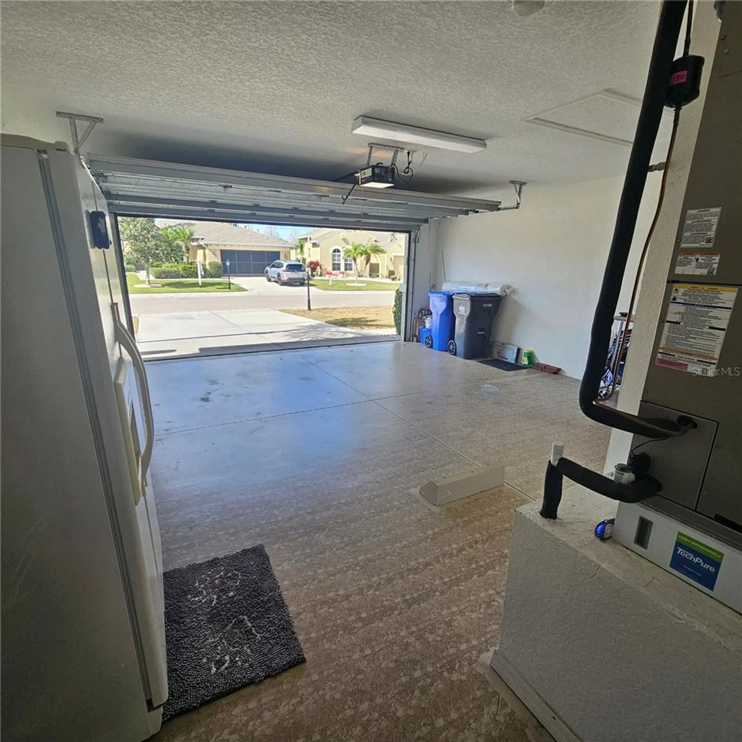 Property Slideshow image 39 of 44 | 920 regal manor way, Sun City Center, FL, 33573