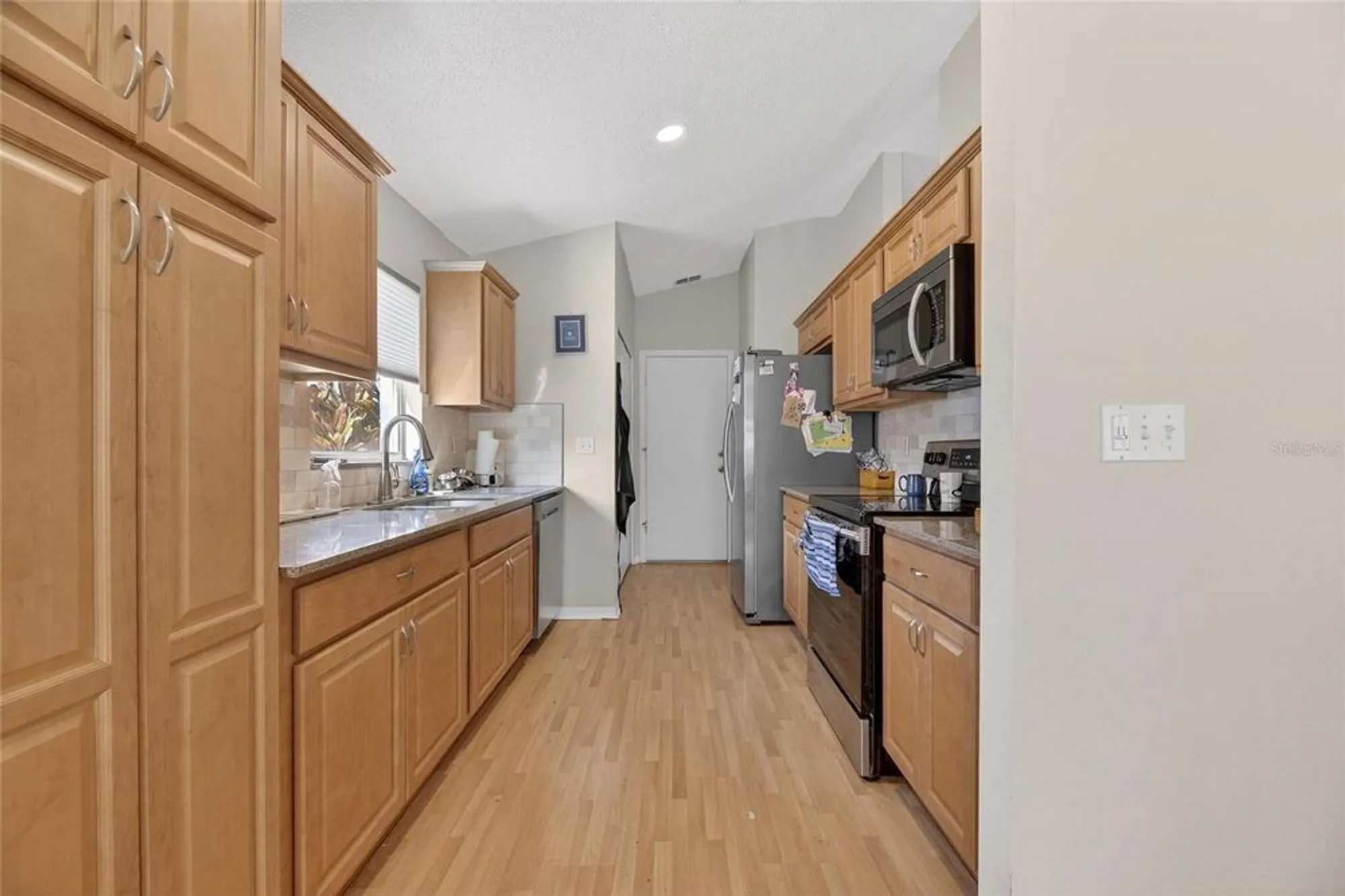 Property Slideshow image 14 of 76 | 1024 new winsor loop # 1024, Sun City Center, FL, 33573