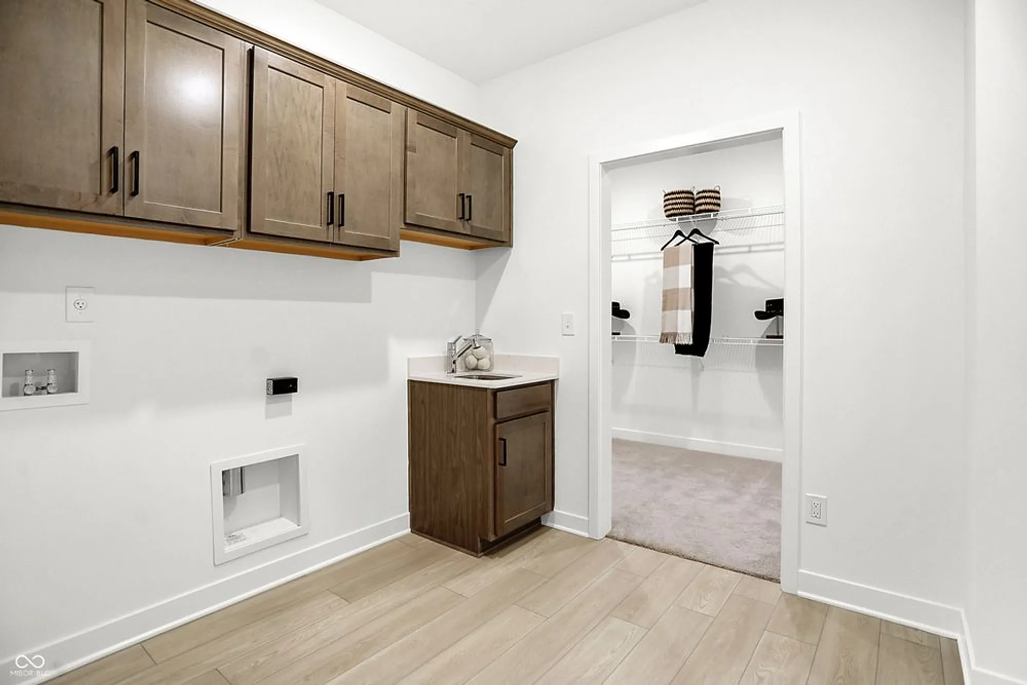 Property Slideshow image 30 of 31 | 5339 nettleton way, Avon, IN, 46123