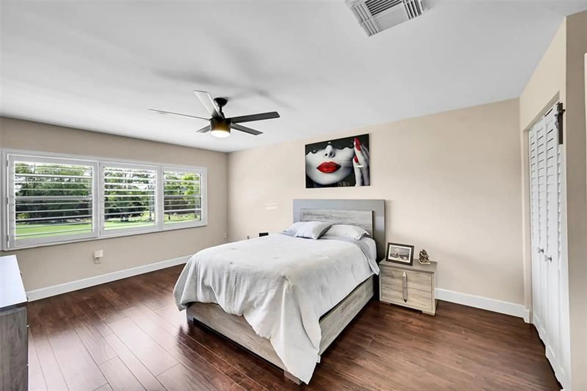 Property Slideshow image 35 of 61 | 21207 lago cir d, Boca Raton, FL, 33433