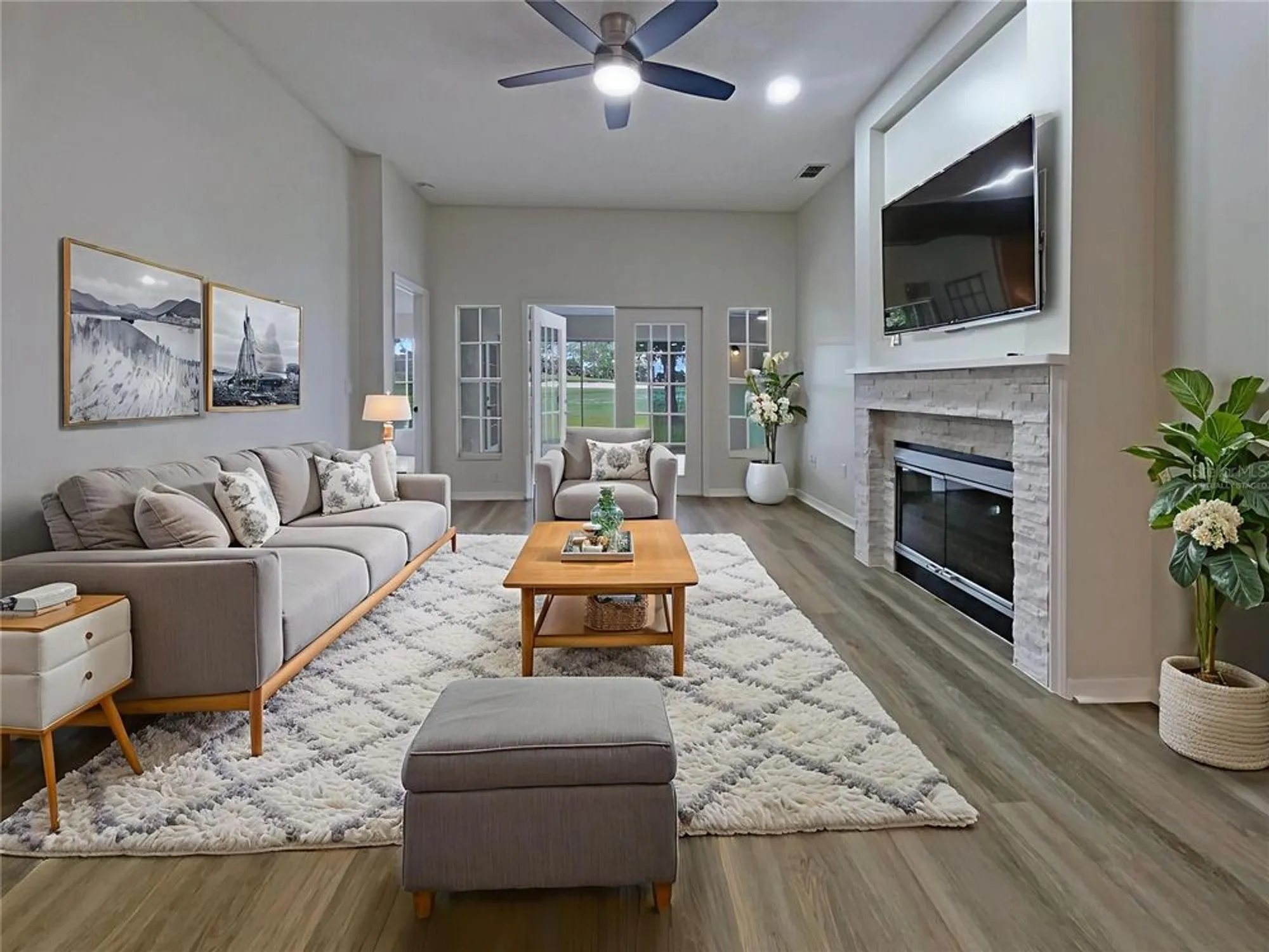 Property Slideshow image 2 of 34 | 7526 fairlinks ct, Sarasota, FL, 34243