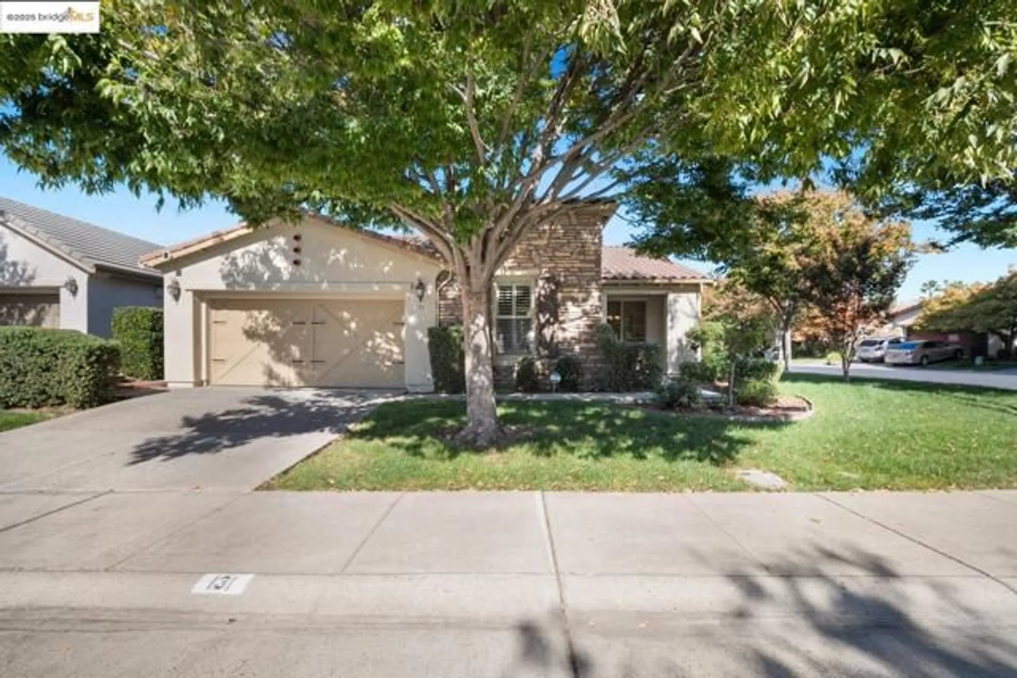 Property Slideshow image 1 of 32 | 131 montilla cir, Sacramento, CA, 95835