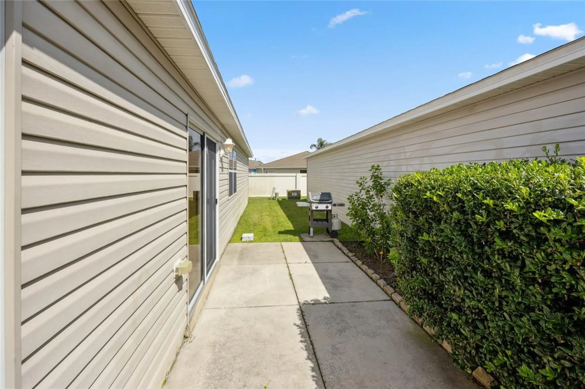 Property Slideshow image 24 of 34 | 2372 travis pl, The Villages, FL, 32162