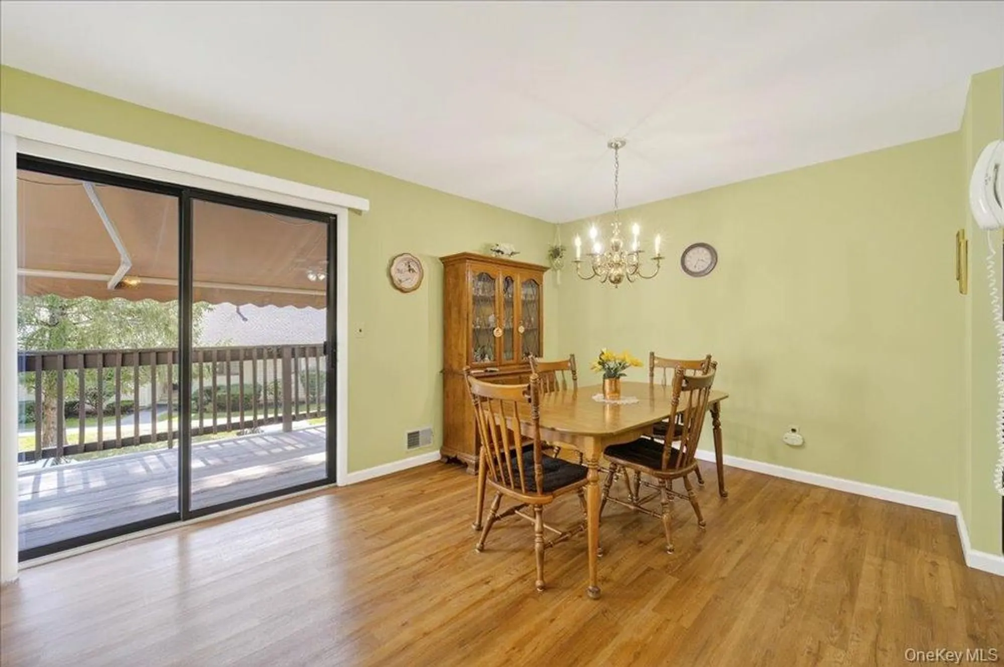 Property Slideshow image 9 of 44 | 129c columbia ct, Yorktown Heights, NY, 10598