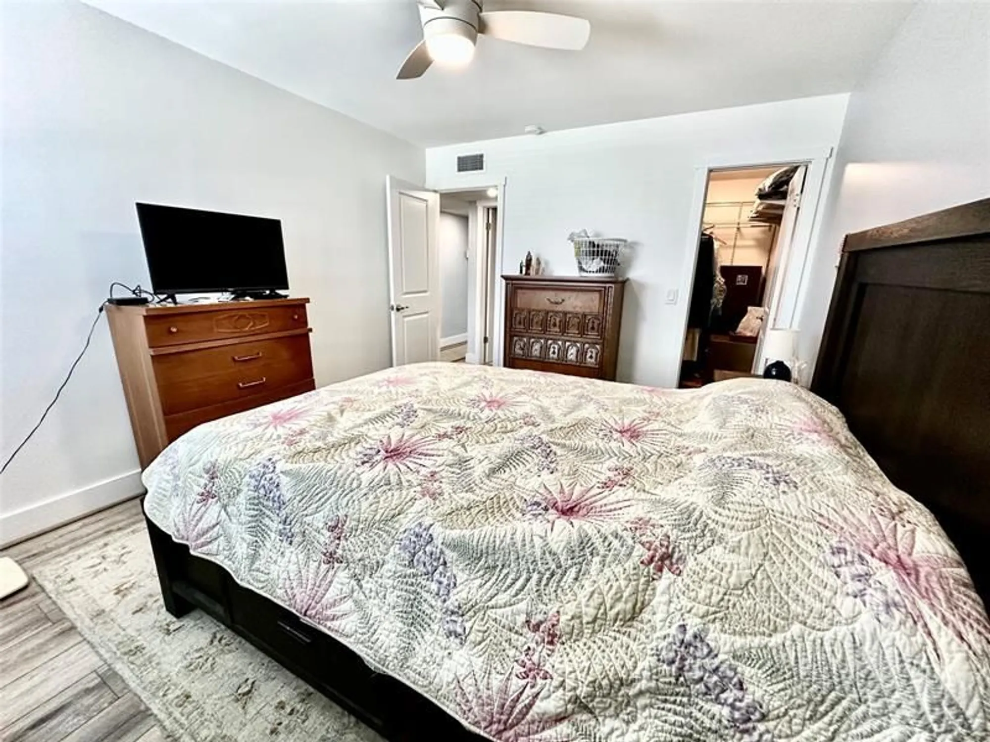 Property Slideshow image 15 of 37 | 710 flanders o # 710, Delray Beach, FL, 33484