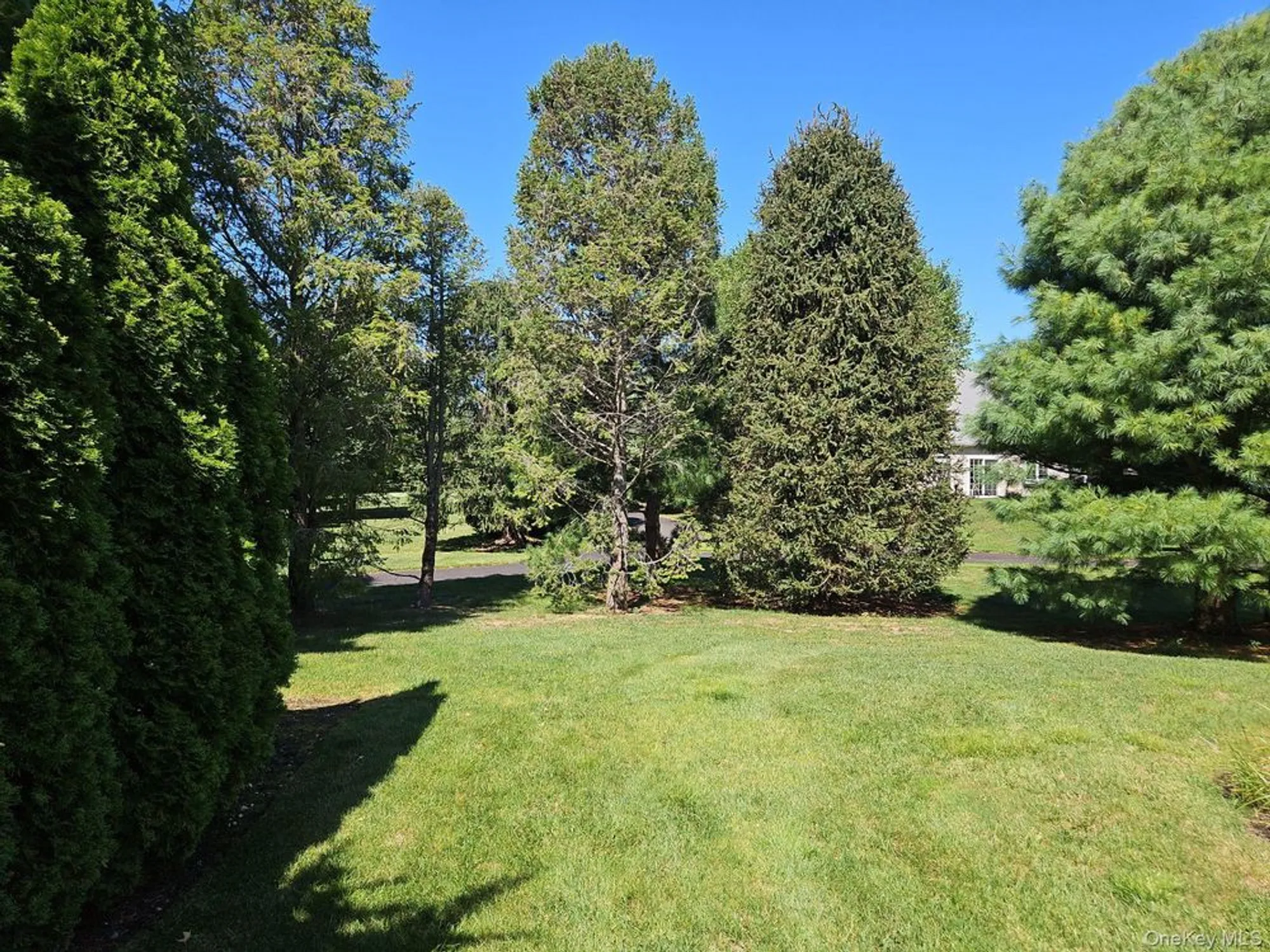 Property Slideshow image 16 of 16 | 68 louden loop, Mount Sinai, NY, 11766