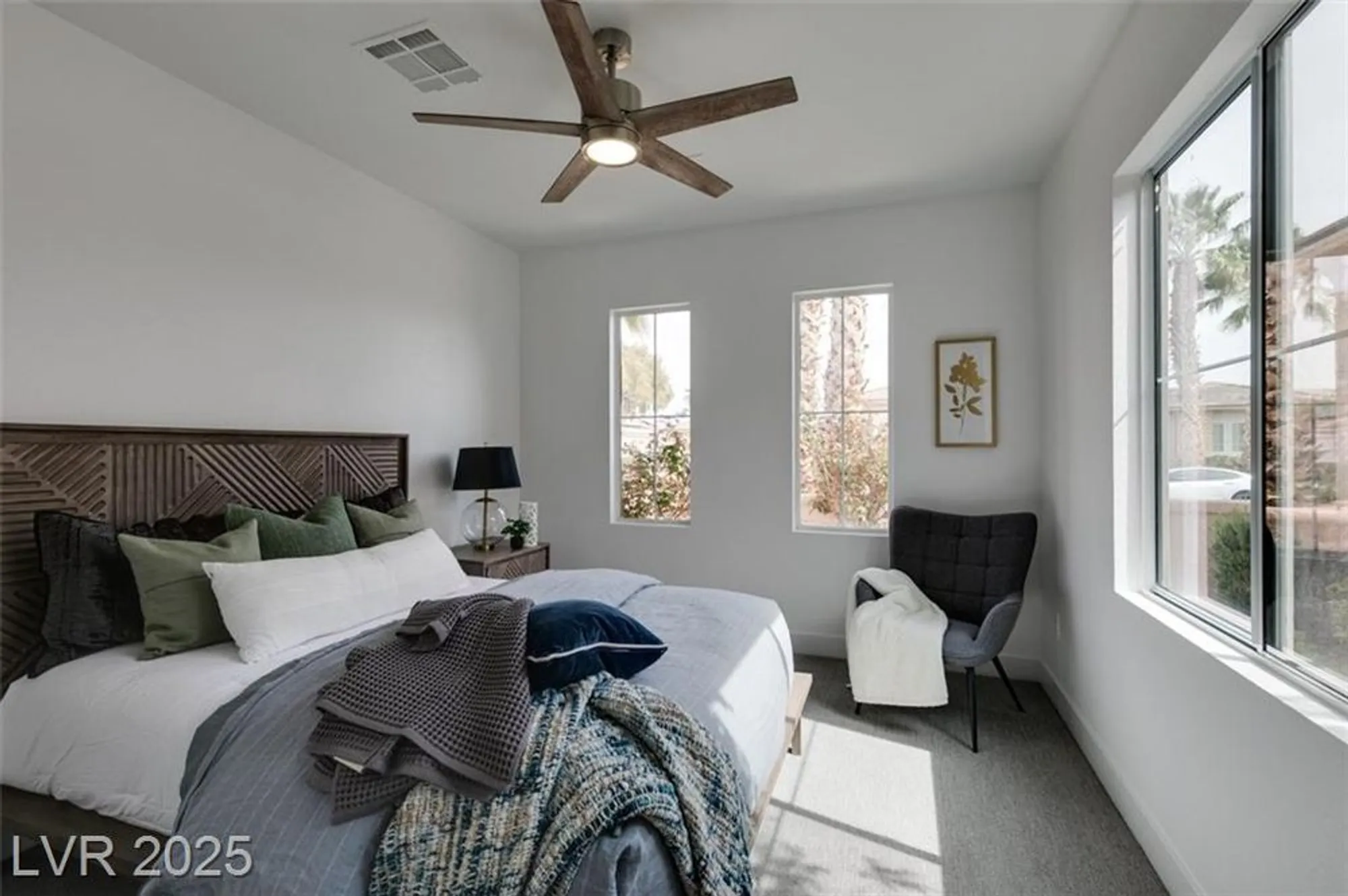 Property Slideshow image 12 of 46 | 5029 alfingo st, Las Vegas, NV, 89135