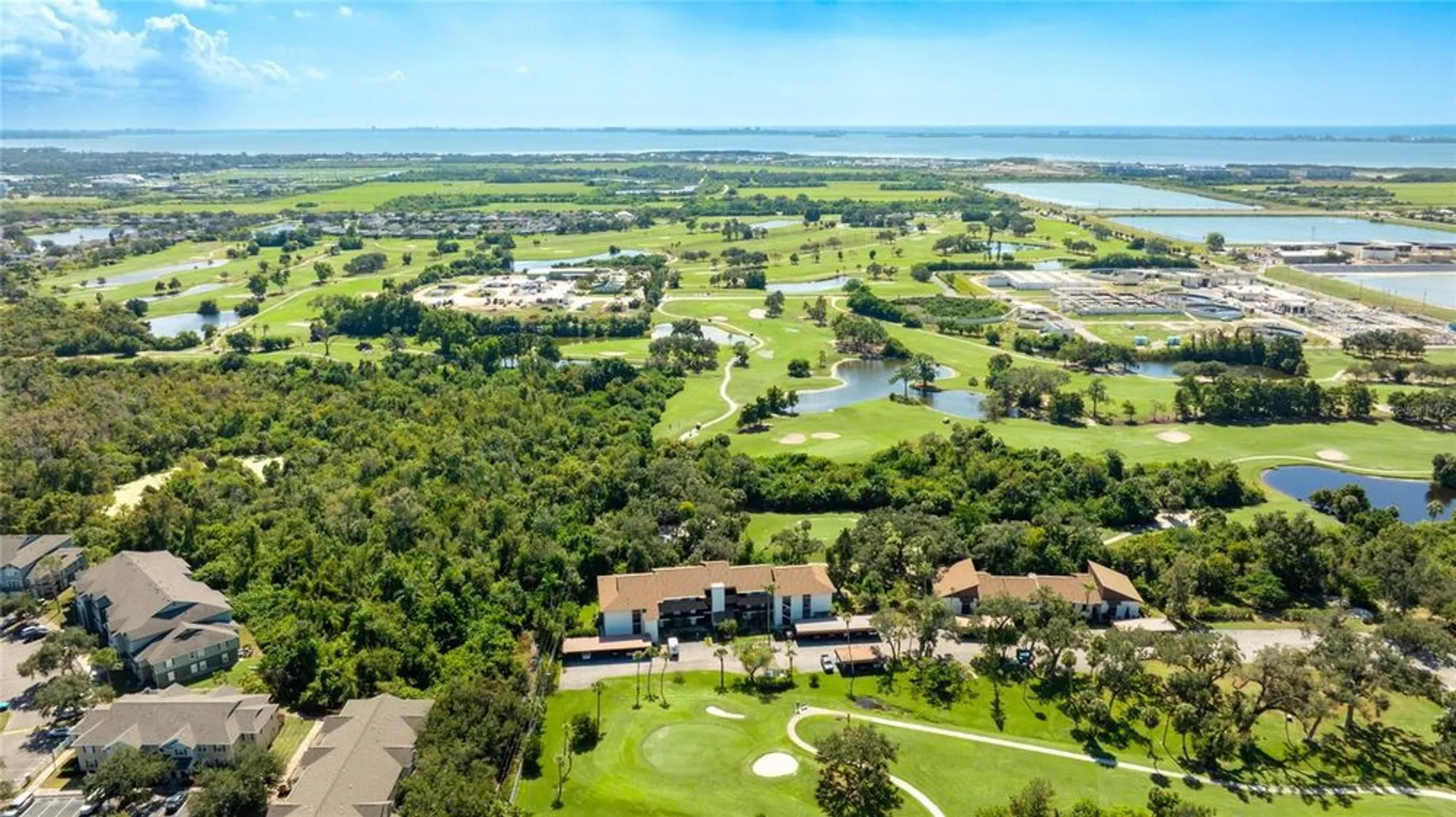 Property Slideshow image 20 of 43 | 6016 oak creek ln 1933, Bradenton, FL, 34210