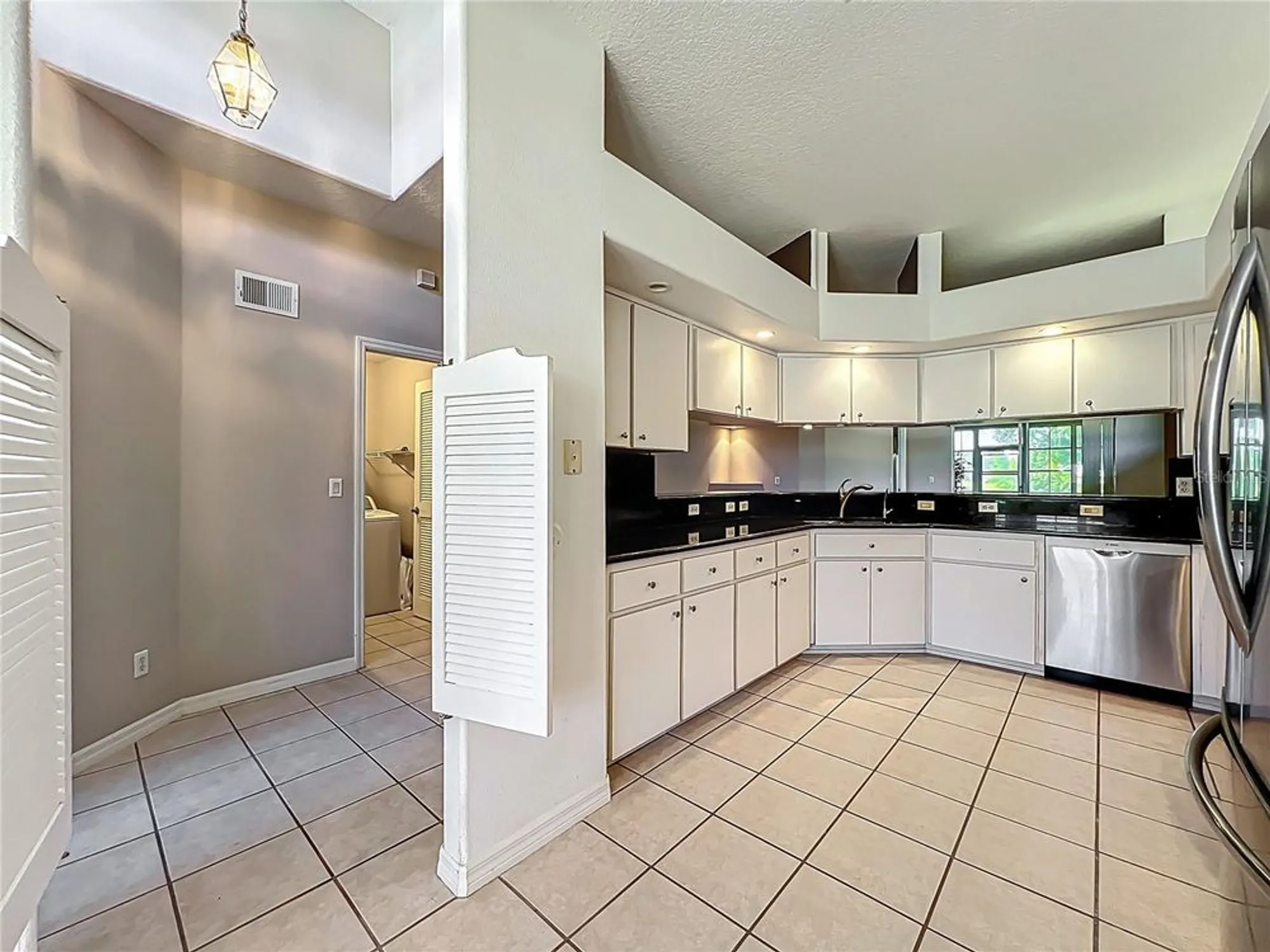 Property Slideshow image 8 of 53 | 21636 king henry ave, Leesburg, FL, 34748